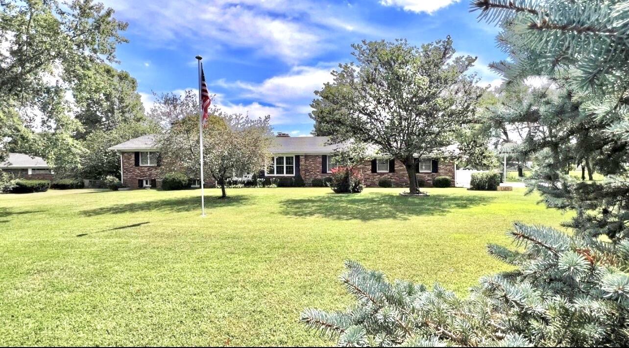 8653 State Highway C Property Photo 1