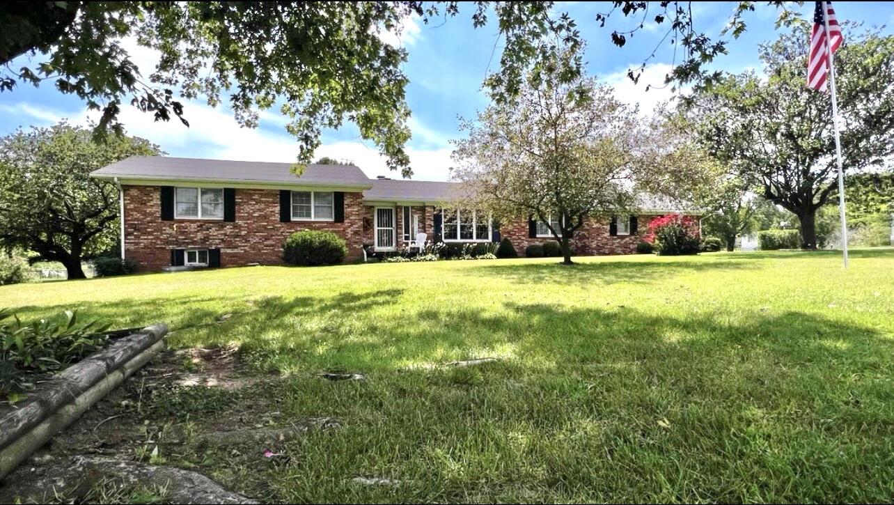 8653 State Highway C Property Photo 2