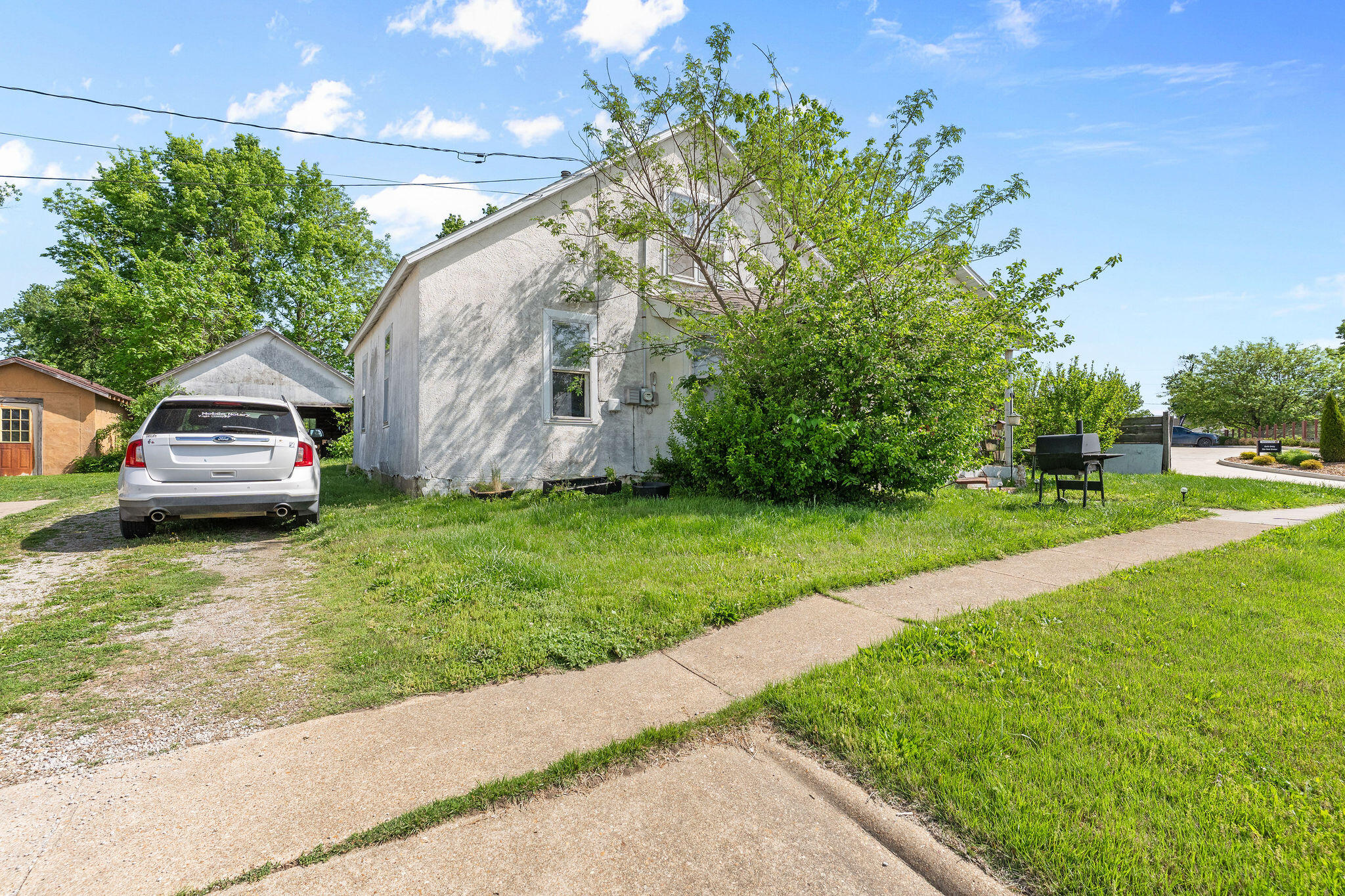 810 Ozark Street Property Photo 4