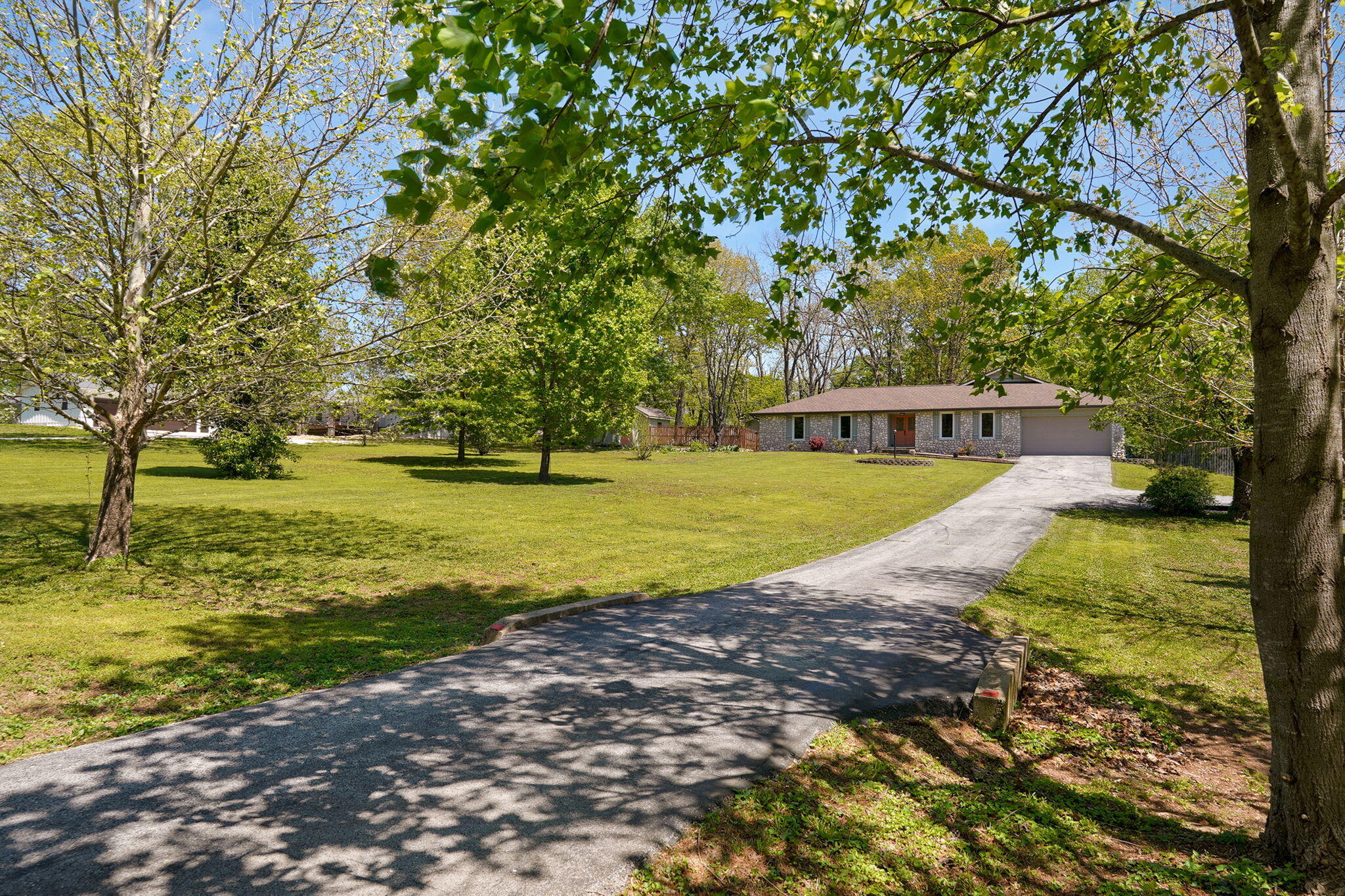 1250 South Farm Road 205 Property Photo 4
