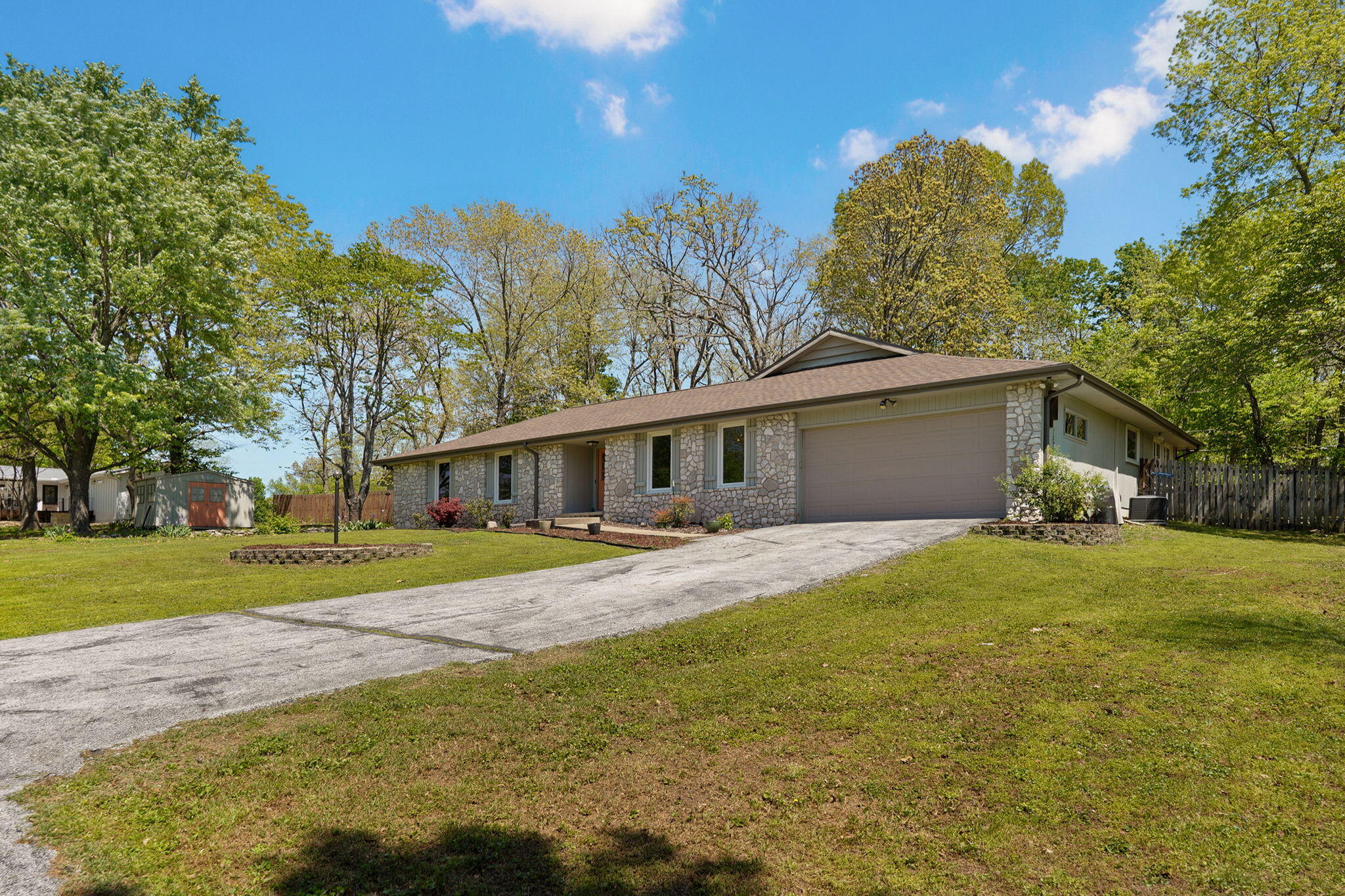 1250 South Farm Road 205 Property Photo 44
