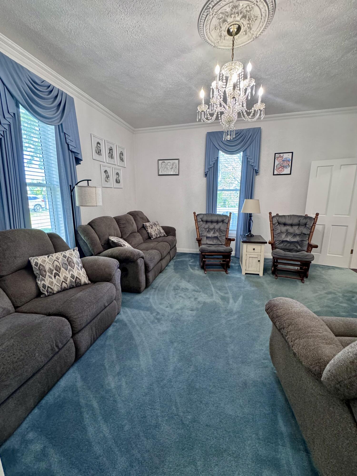 806 Broadway Street Property Photo 25