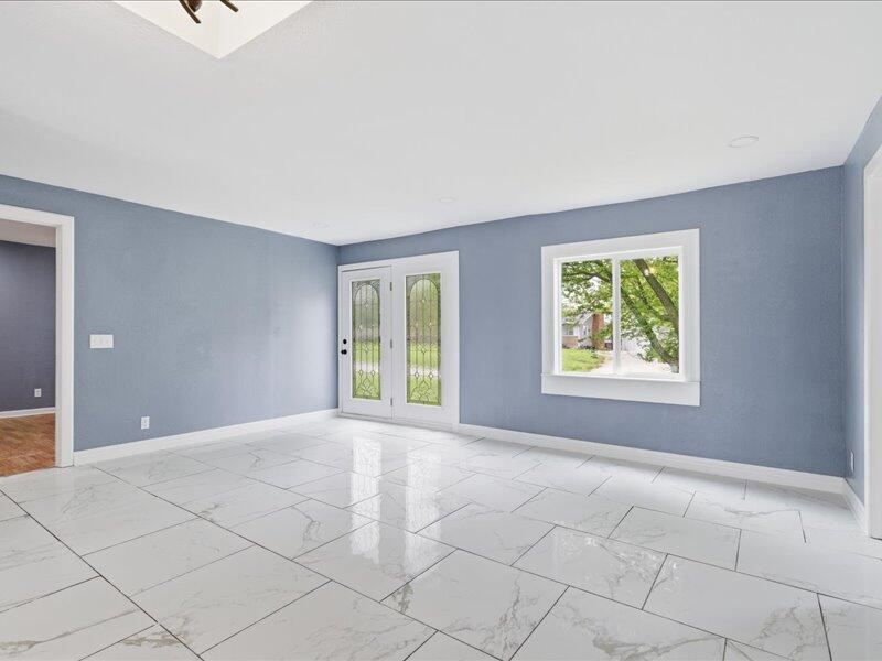 1209 North Central Avenue Property Photo 5