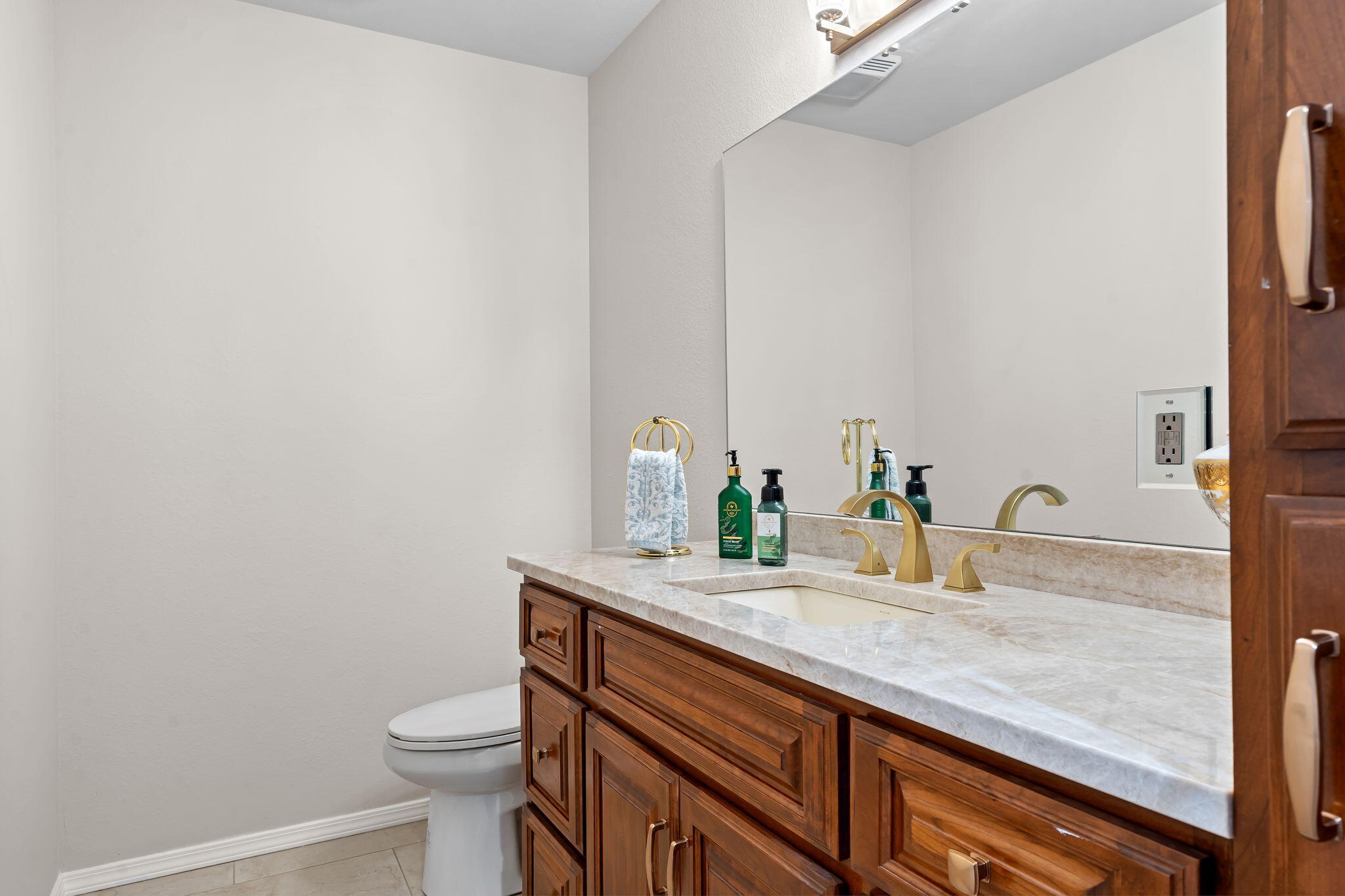 255 Point Seven Road 1 Property Photo 27