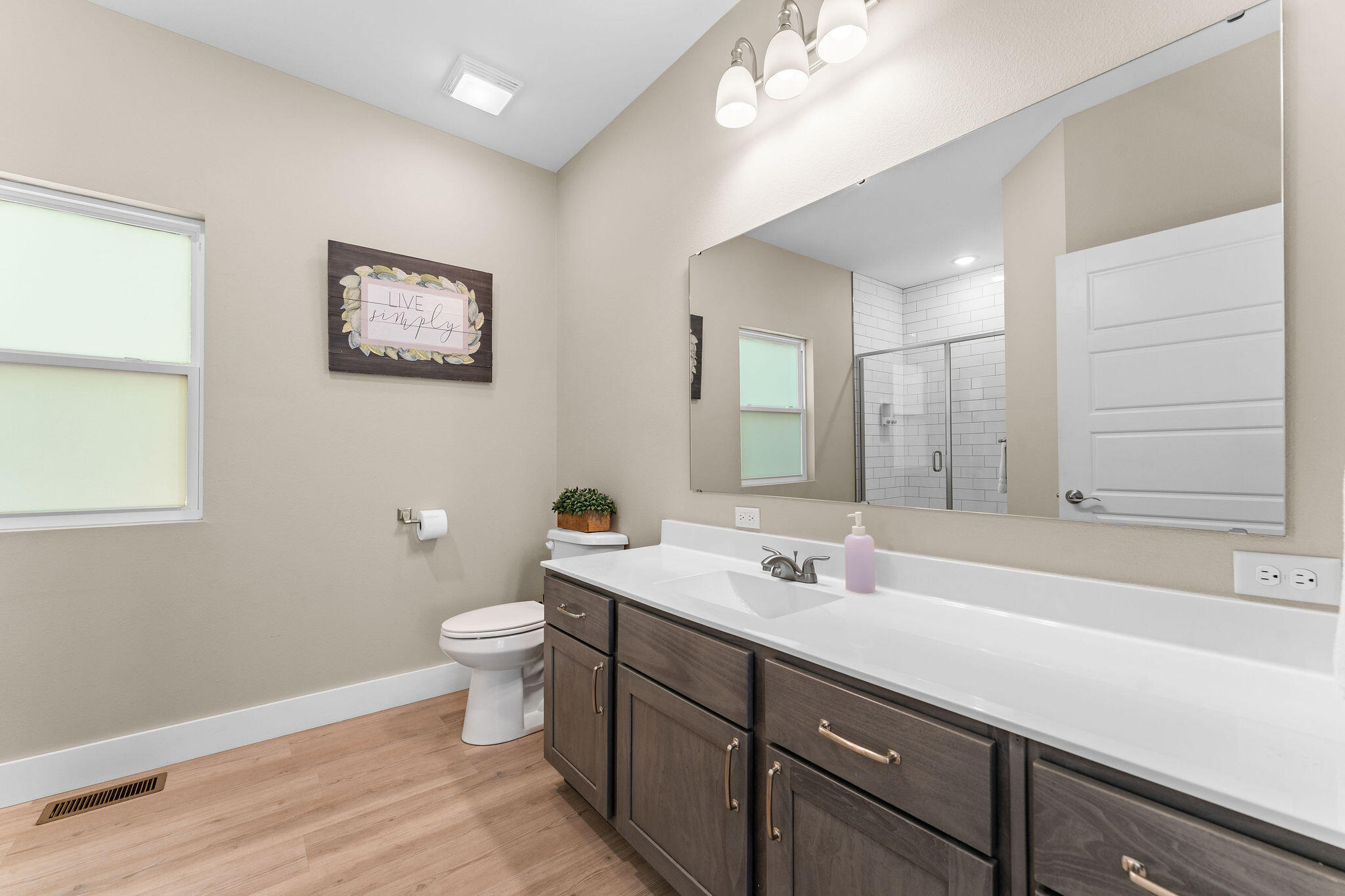 101 Willow Oak Lane Property Photo 16