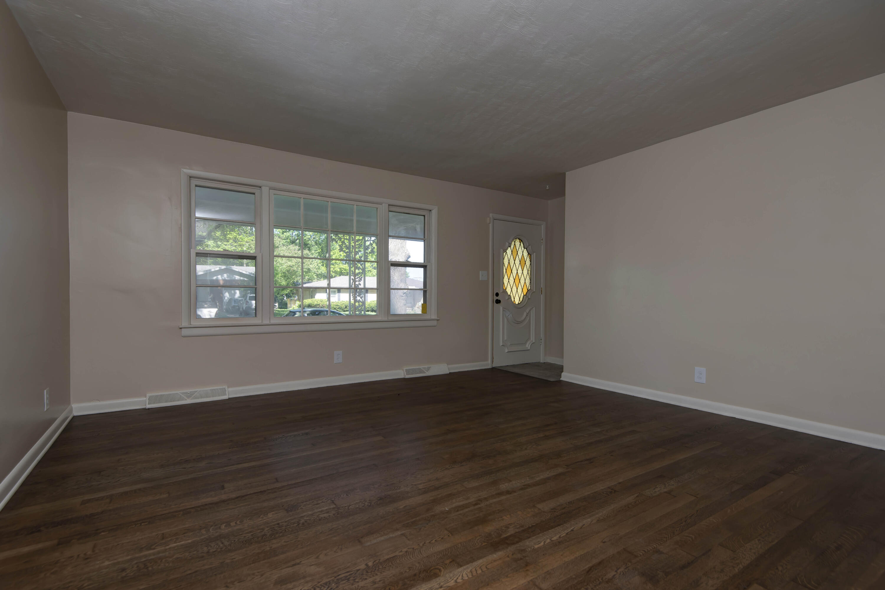 1846 South Nettleton Avenue Property Photo 13