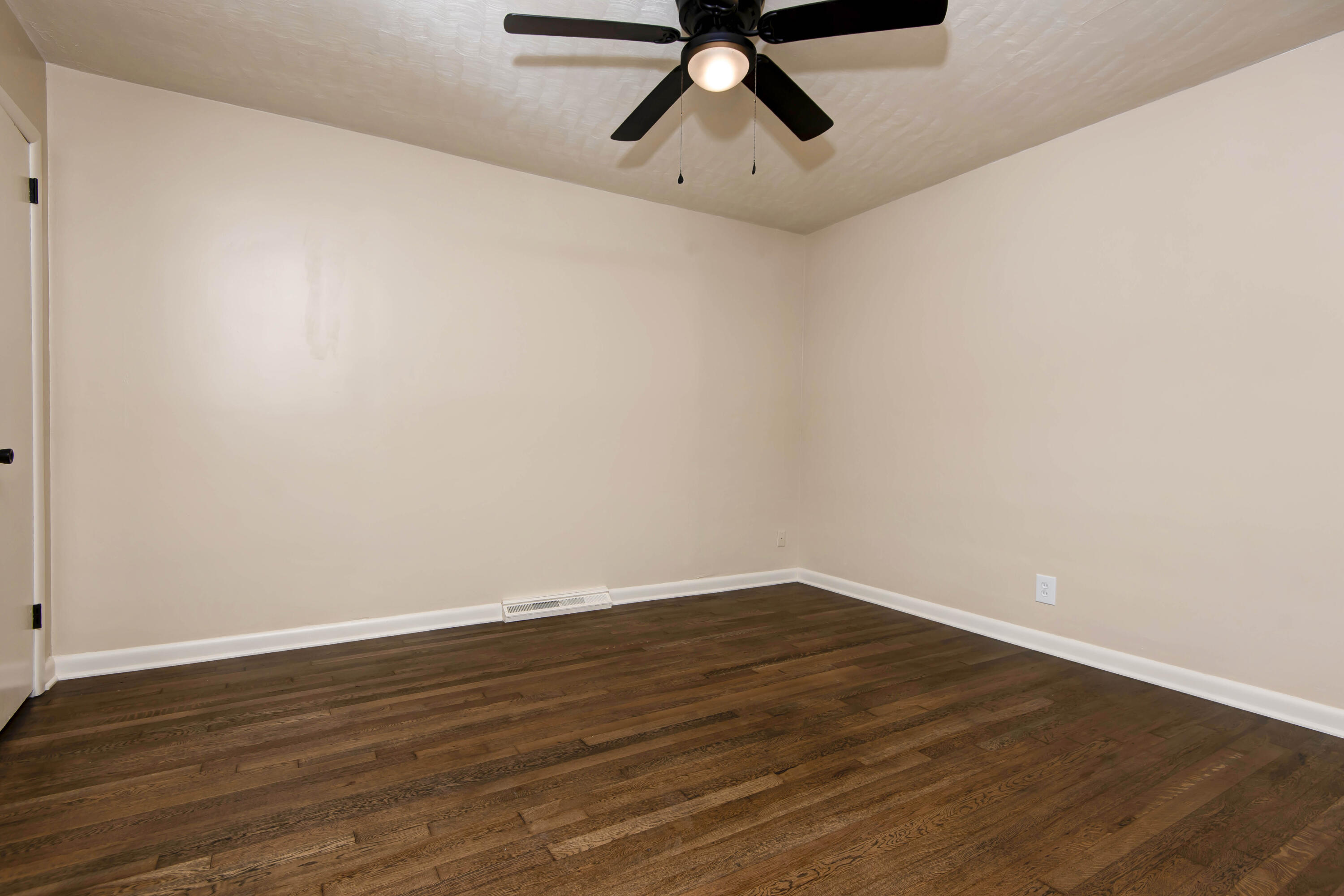 1846 South Nettleton Avenue Property Photo 16