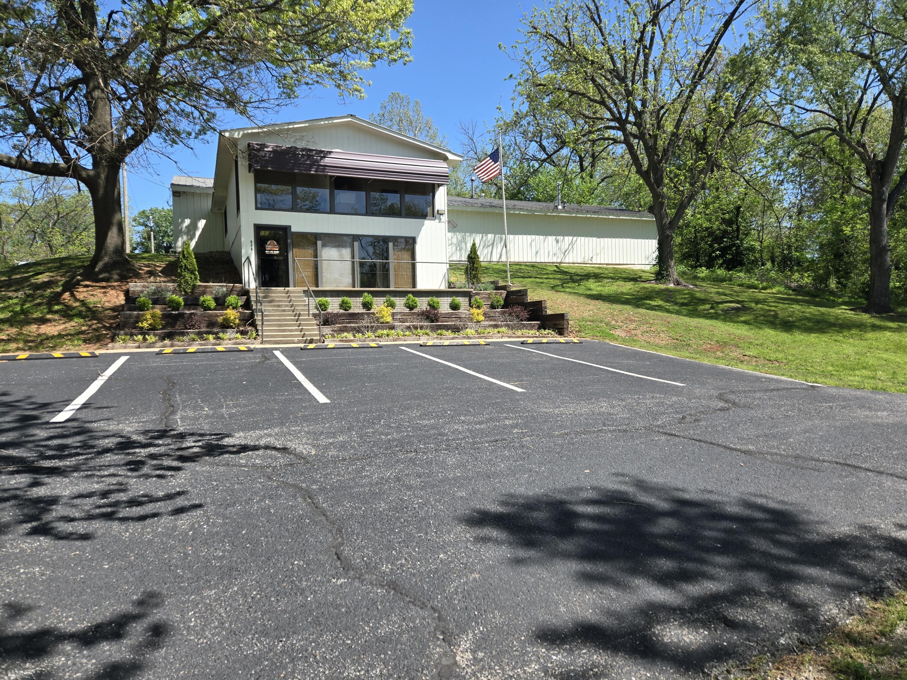 808 Edison Road Property Photo 4