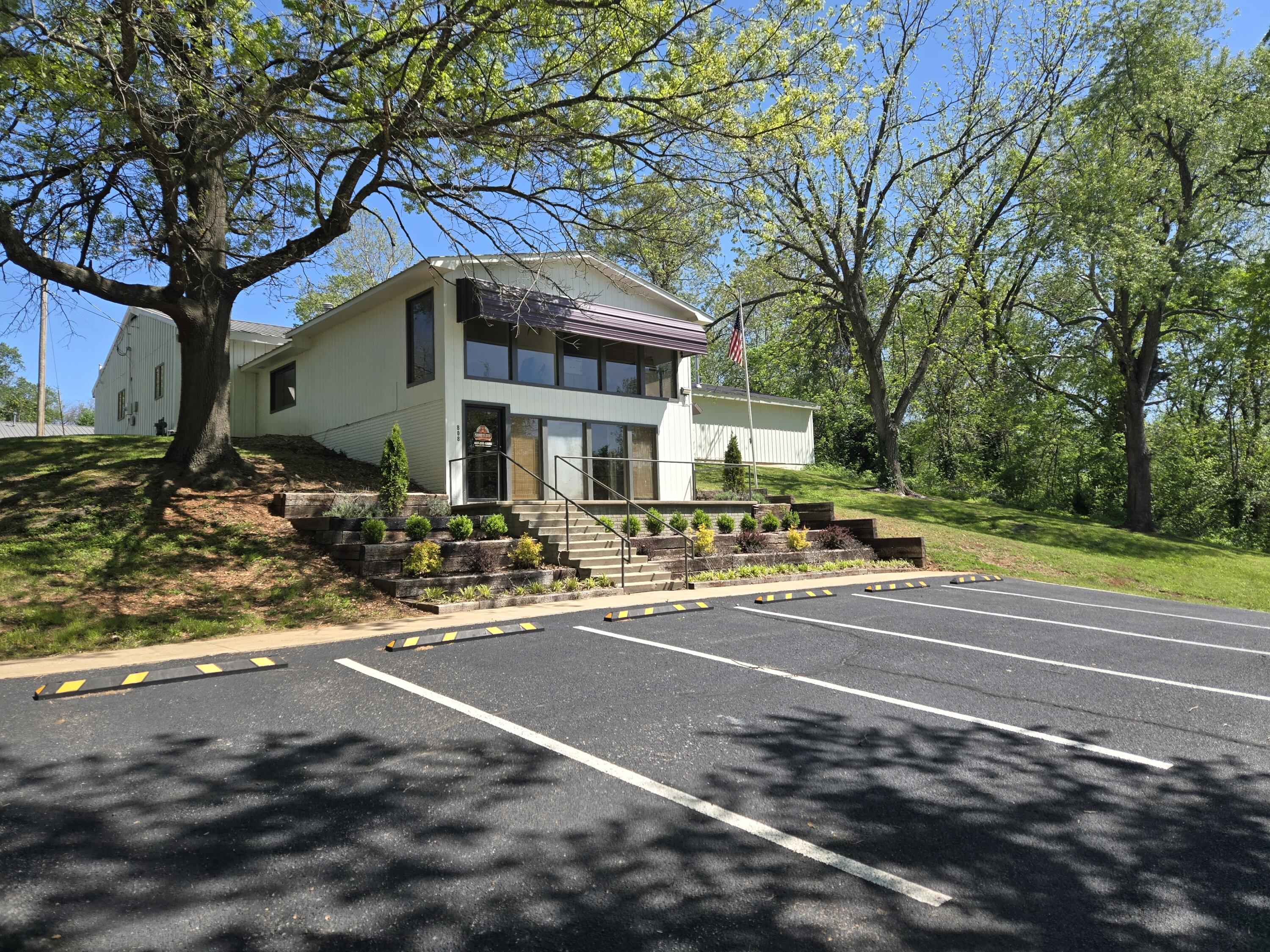 808 Edison Road Property Photo 6