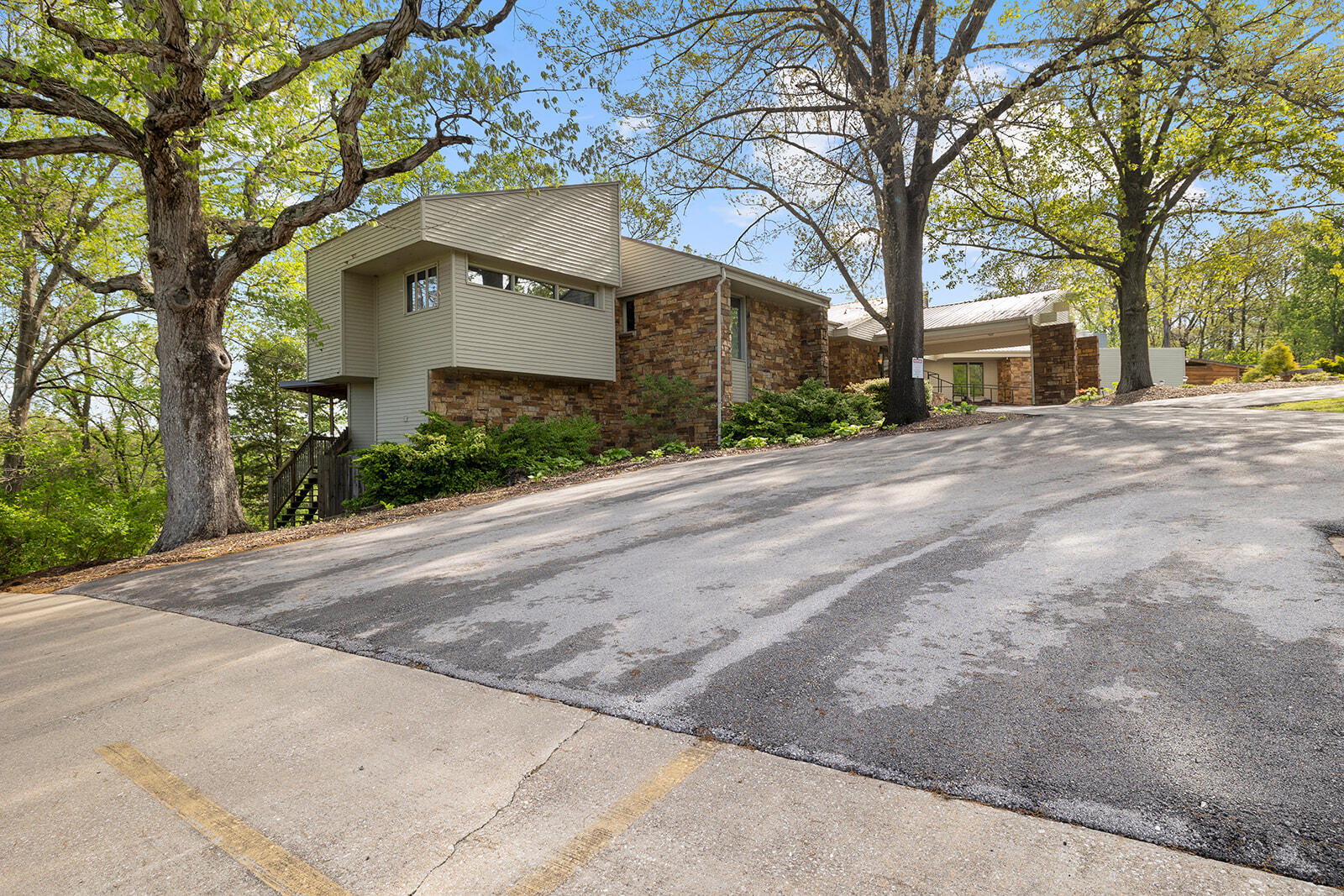 381 Guin Road Property Photo 2