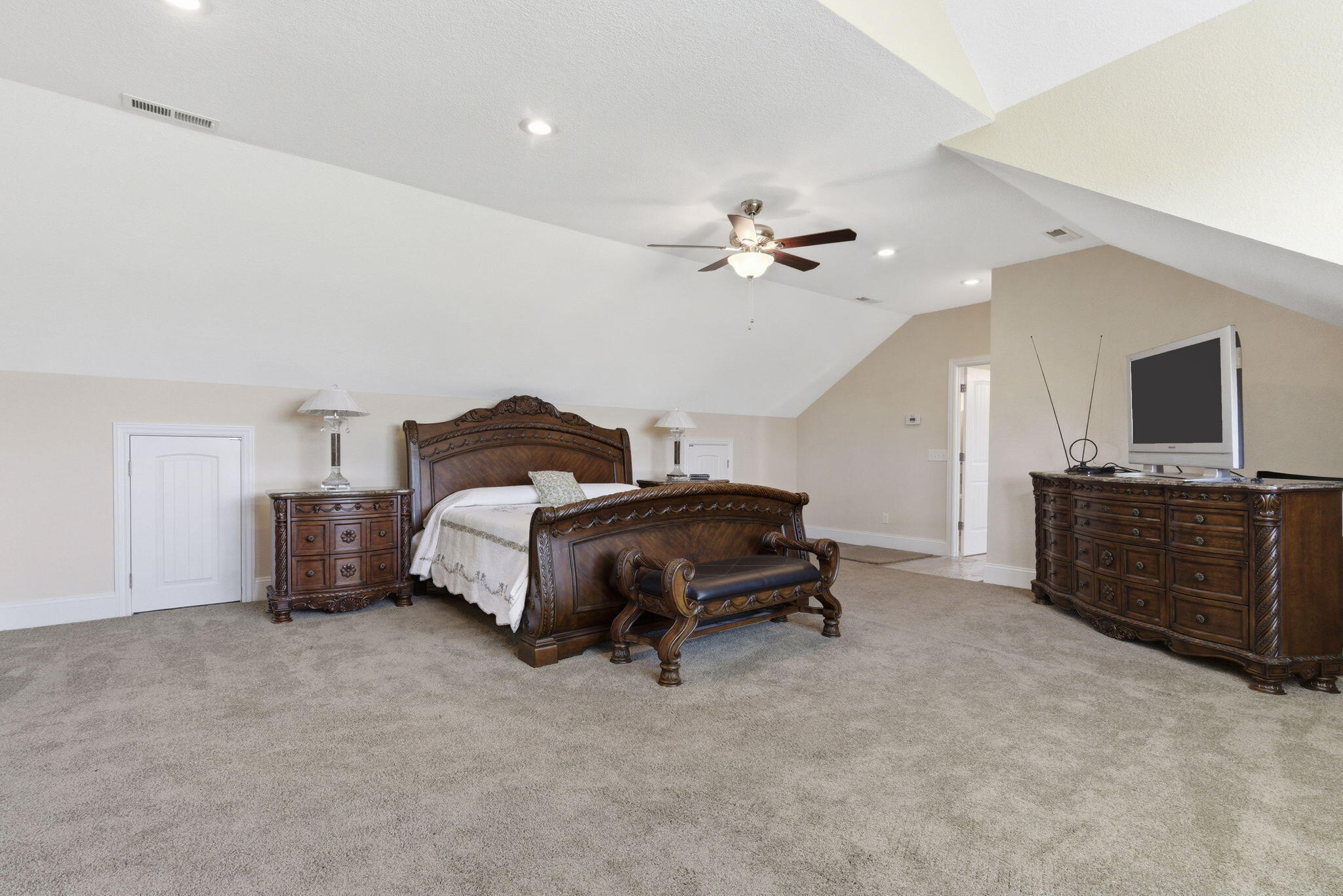 358 Spring View Place Property Photo 39