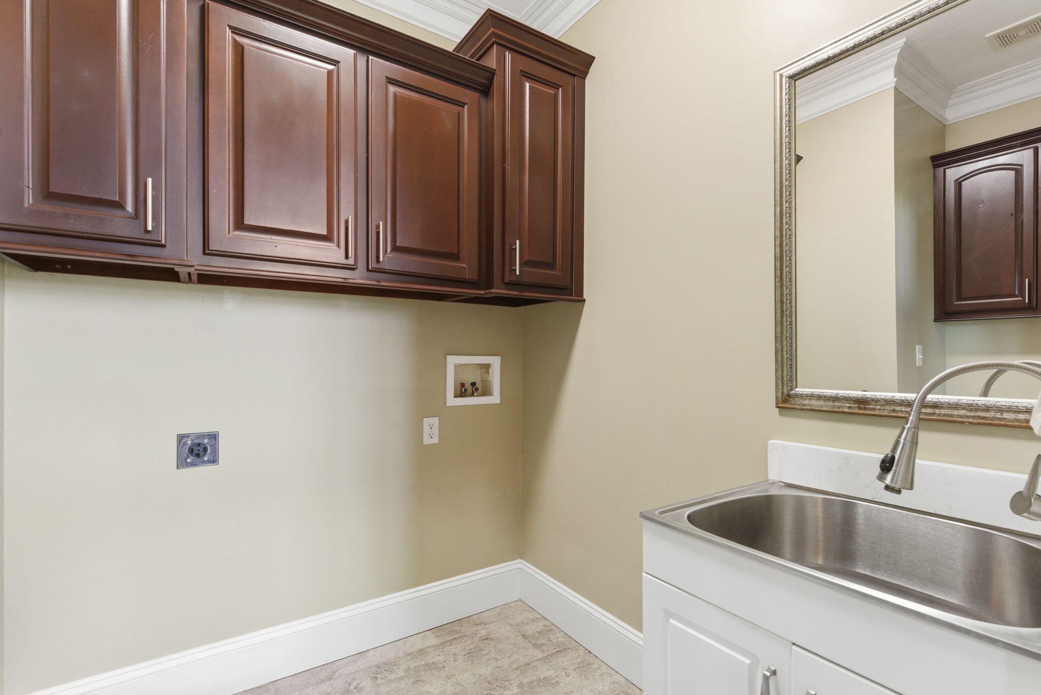 358 Spring View Place Property Photo 45