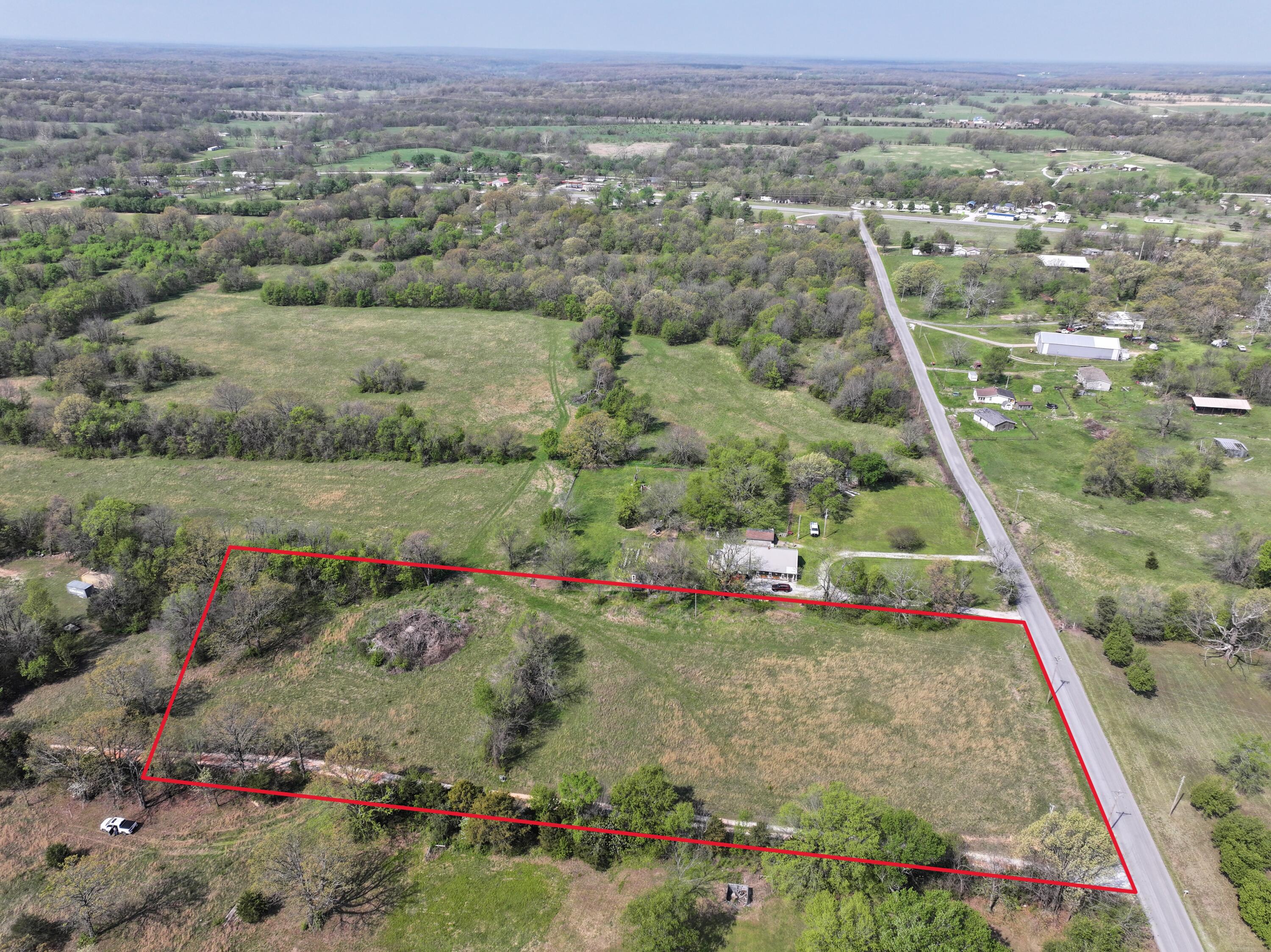 3.98 Spruce Drive Property Photo 4