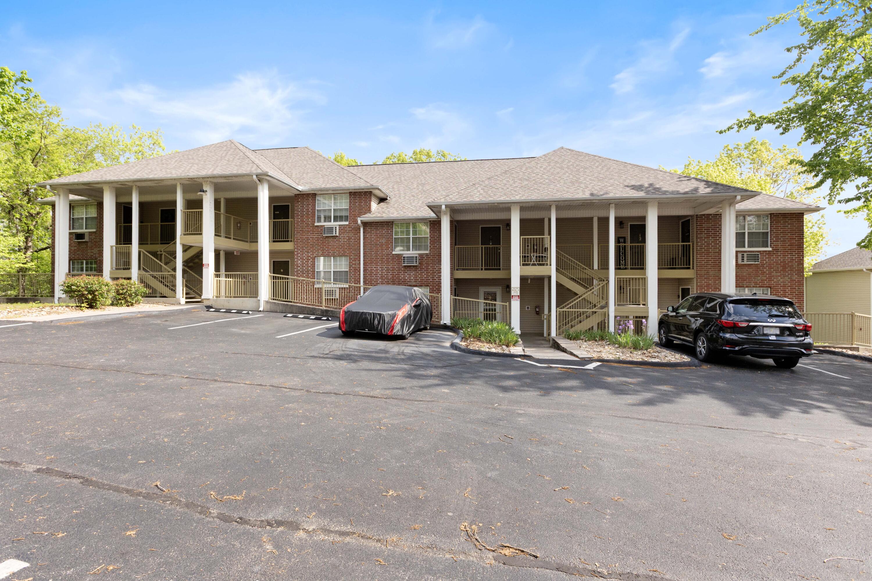 200 Golf View Drive A4 Property Photo 3