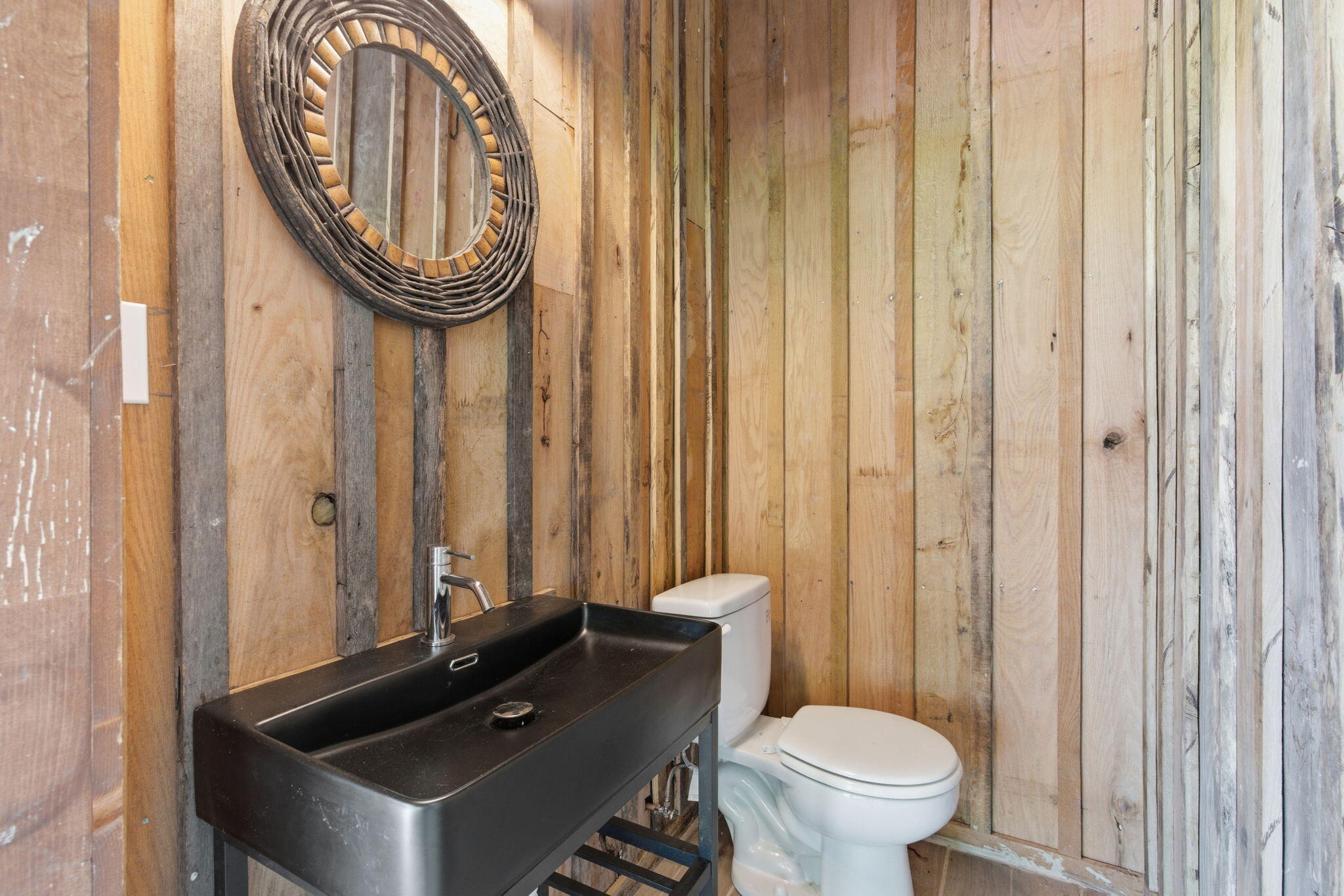 5735 West State Highway 76 Property Photo 23