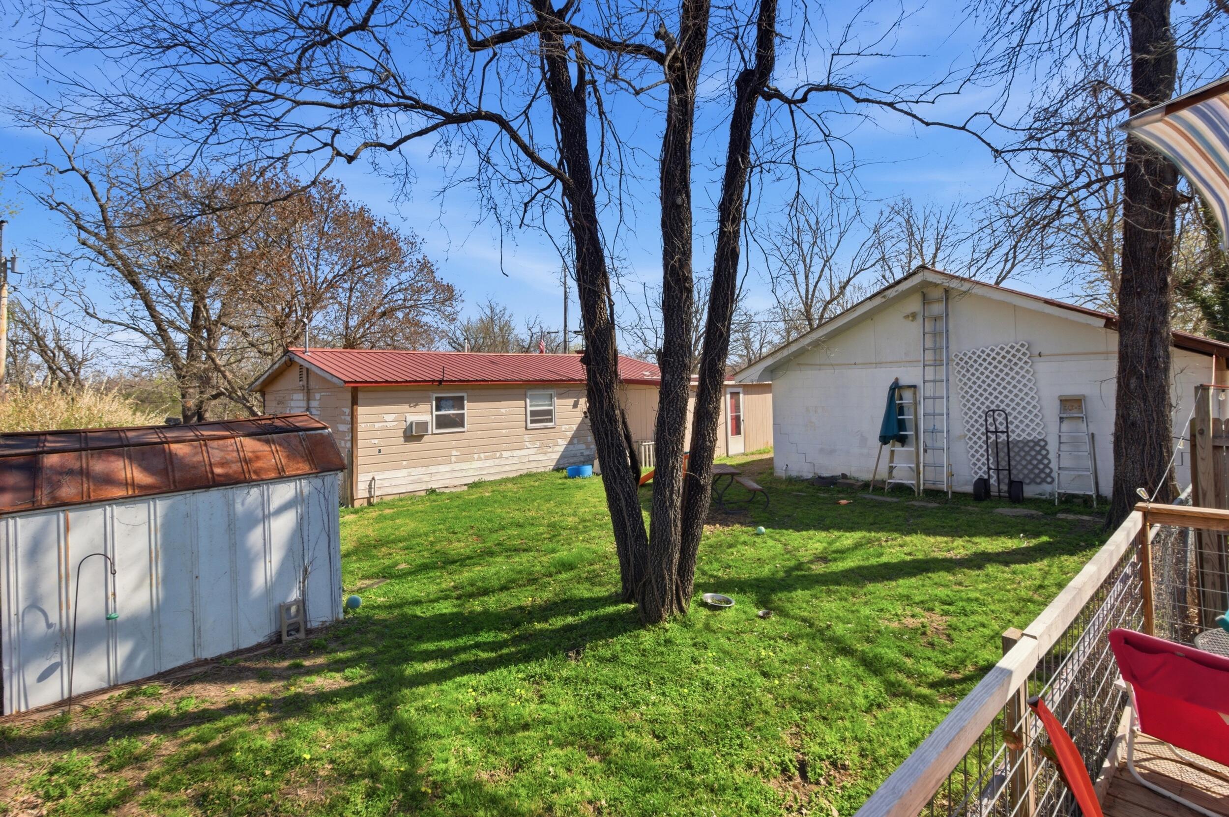 347 & 269 Main Street Property Photo 24