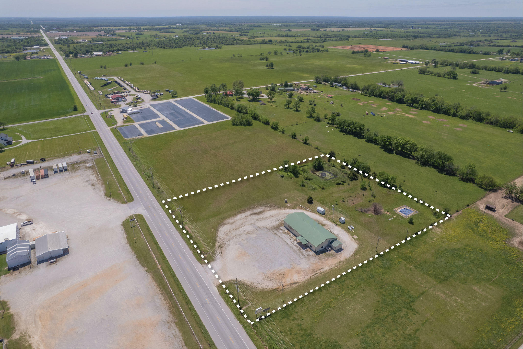 1630 Highway 59 Property Photo 1