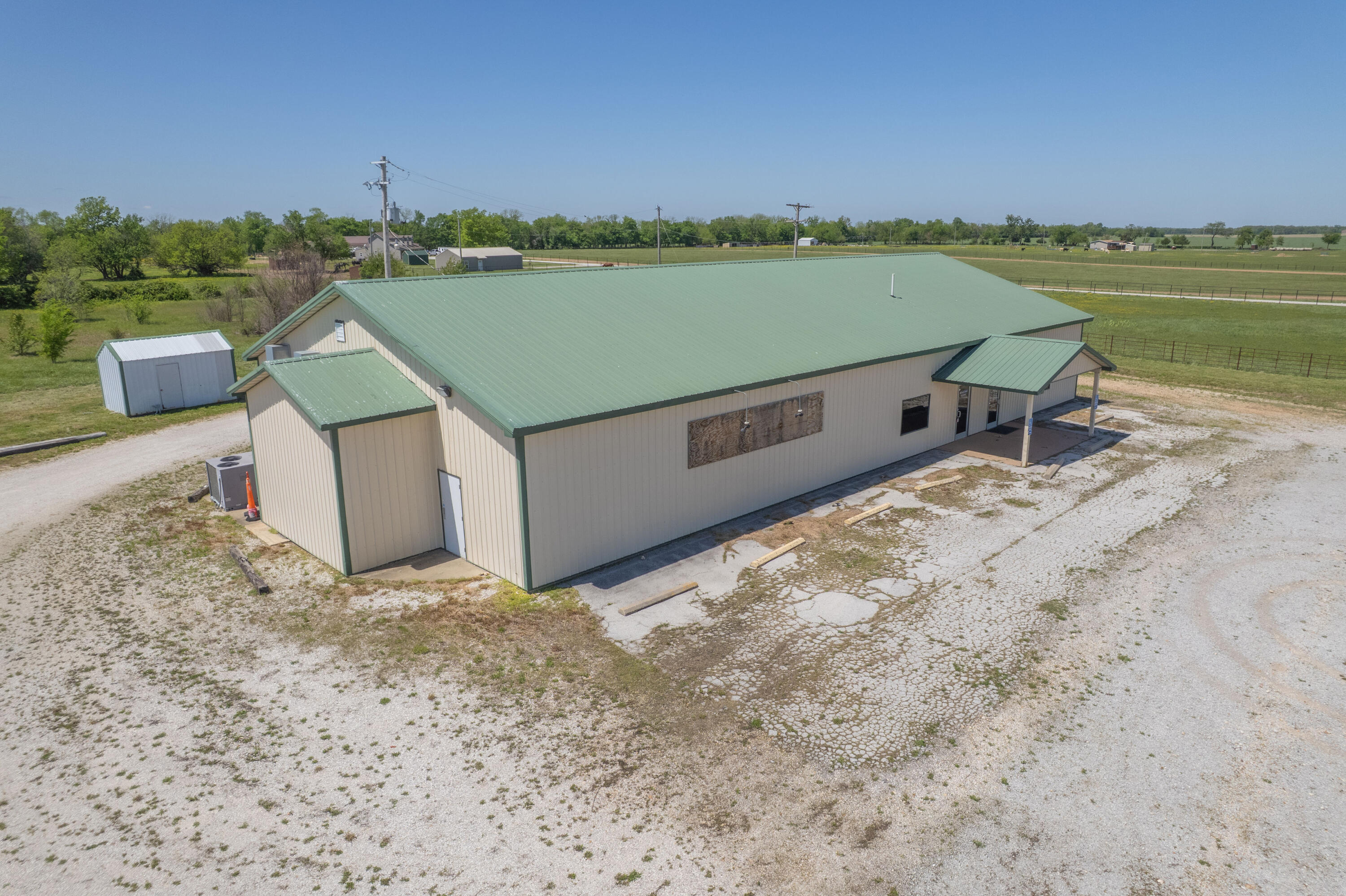 1630 Highway 59 Property Photo 8