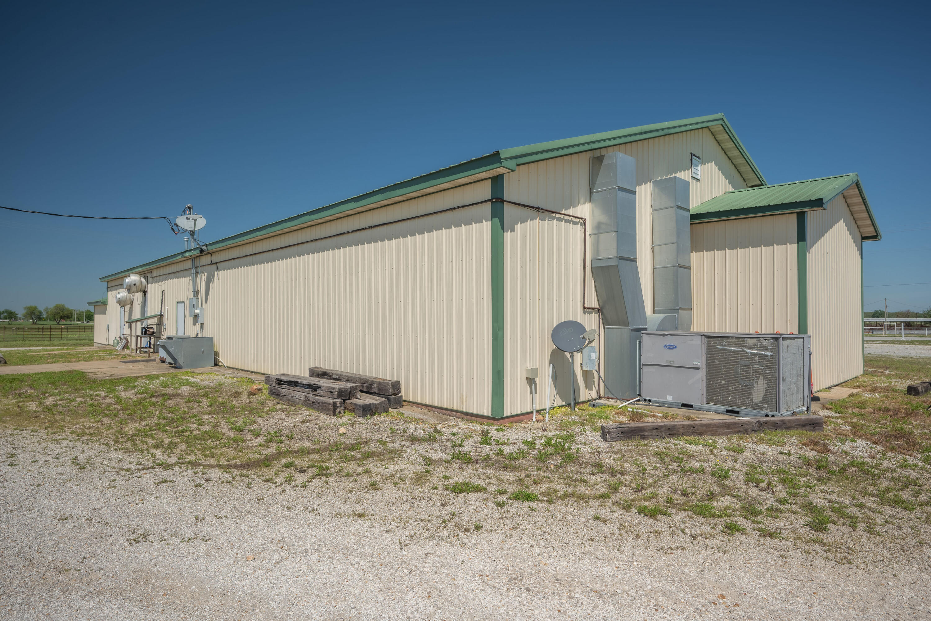 1630 Highway 59 Property Photo 37
