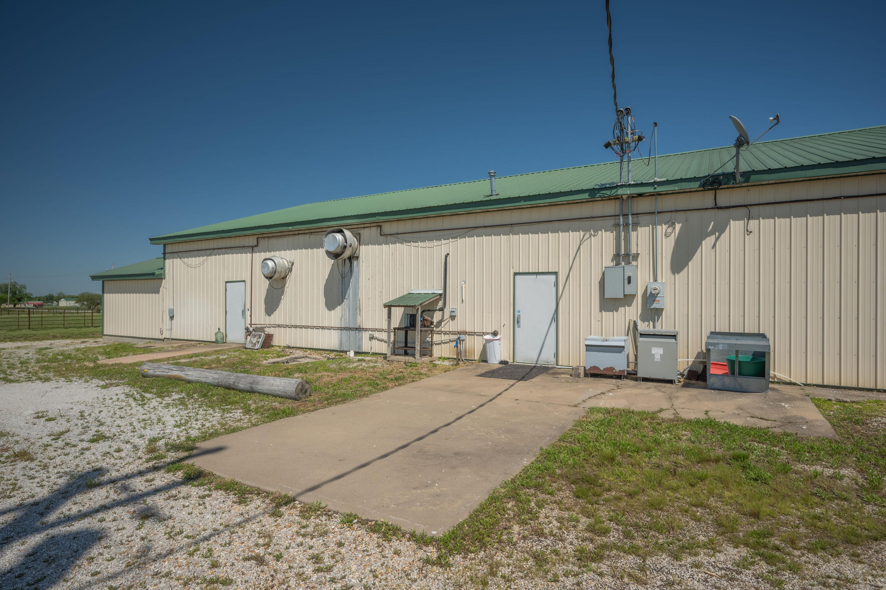 1630 Highway 59 Property Photo 40
