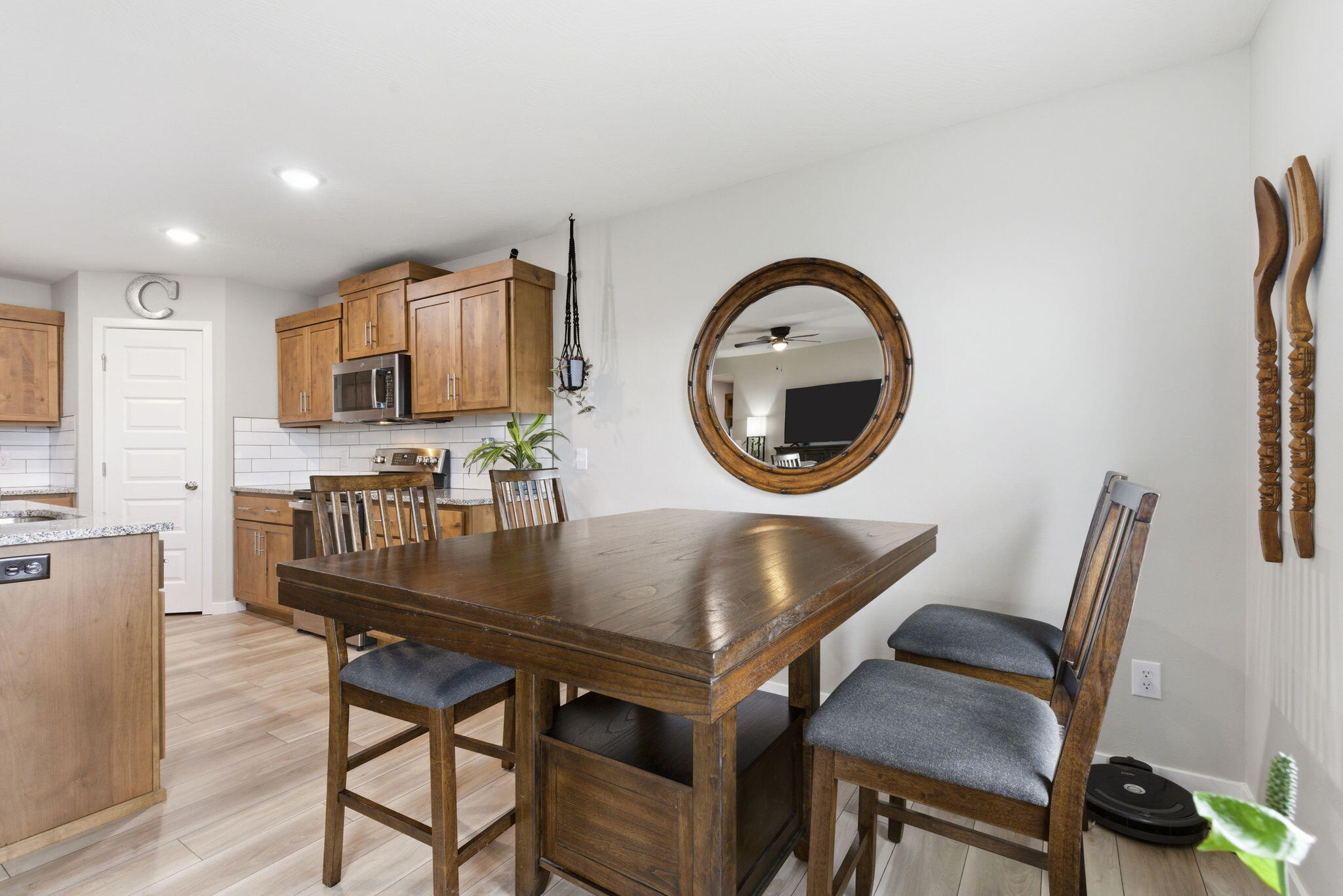 883 South Parkside Circle Property Photo 12