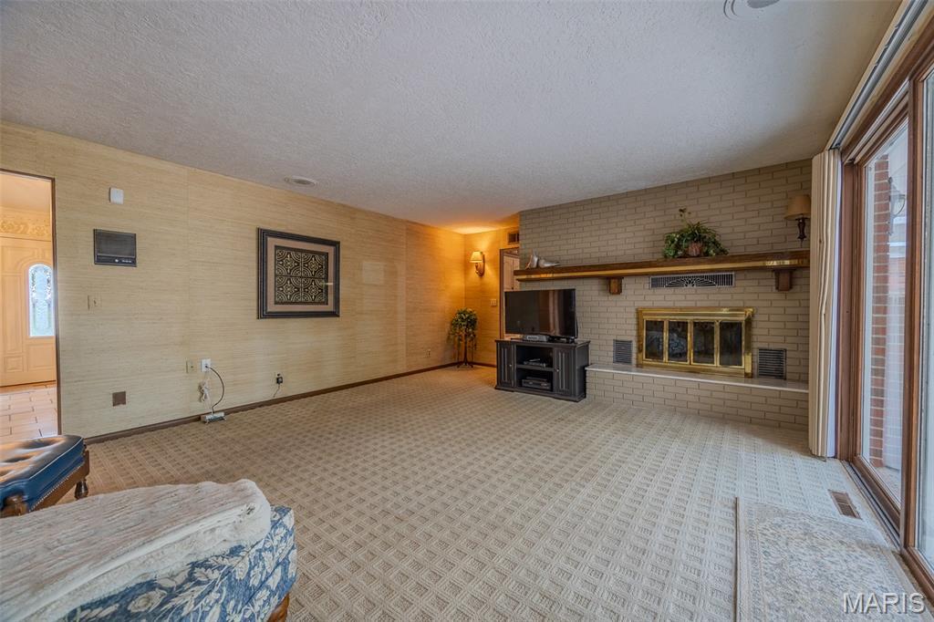 21355 Ember Road Property Photo 24