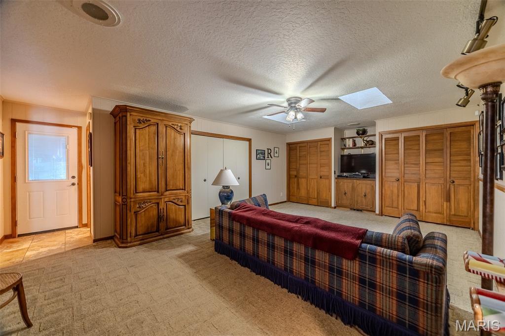 21355 Ember Road Property Photo 28
