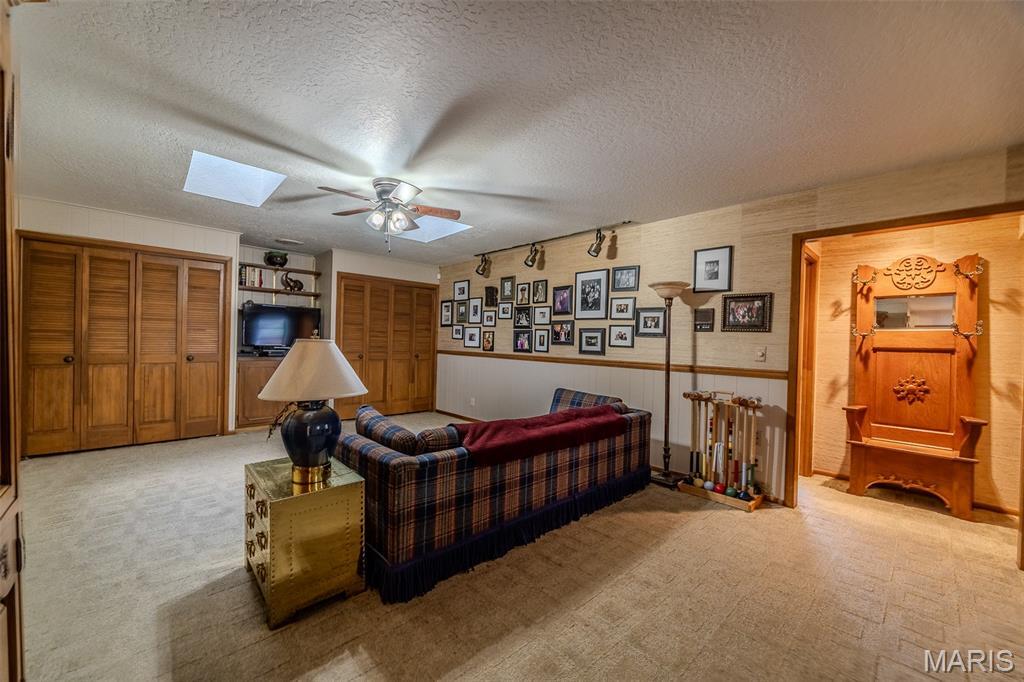 21355 Ember Road Property Photo 29
