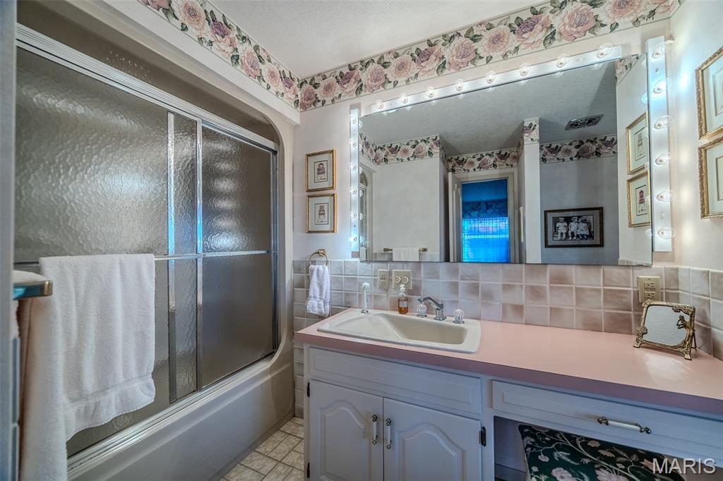 21355 Ember Road Property Photo 47