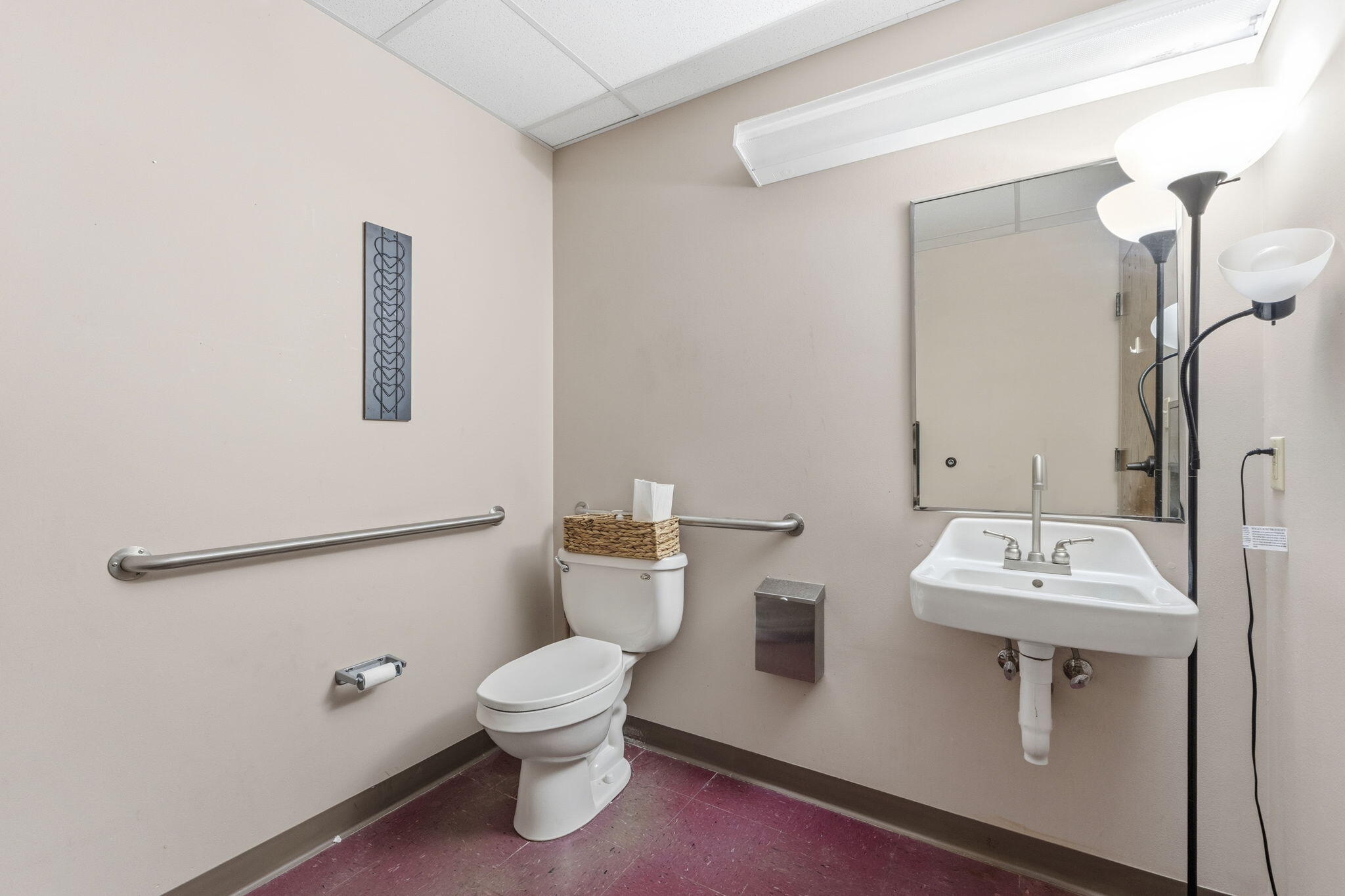 1 Public Square Property Photo 17