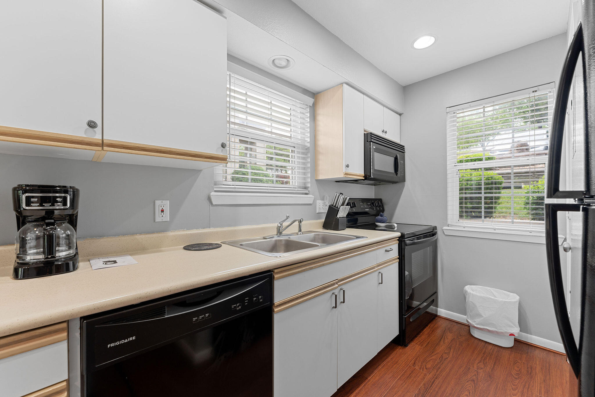 505 Valley View A-102 Property Photo 5