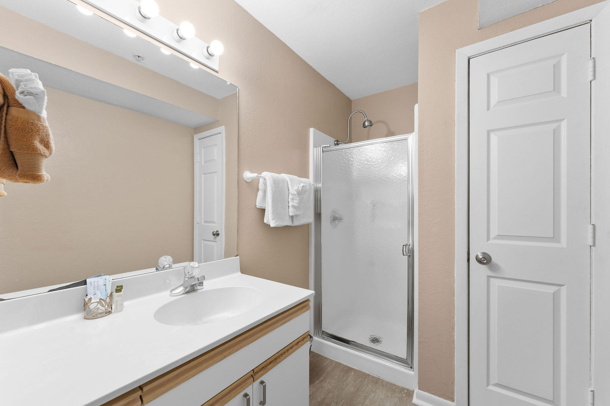 505 Valley View A-102 Property Photo 19