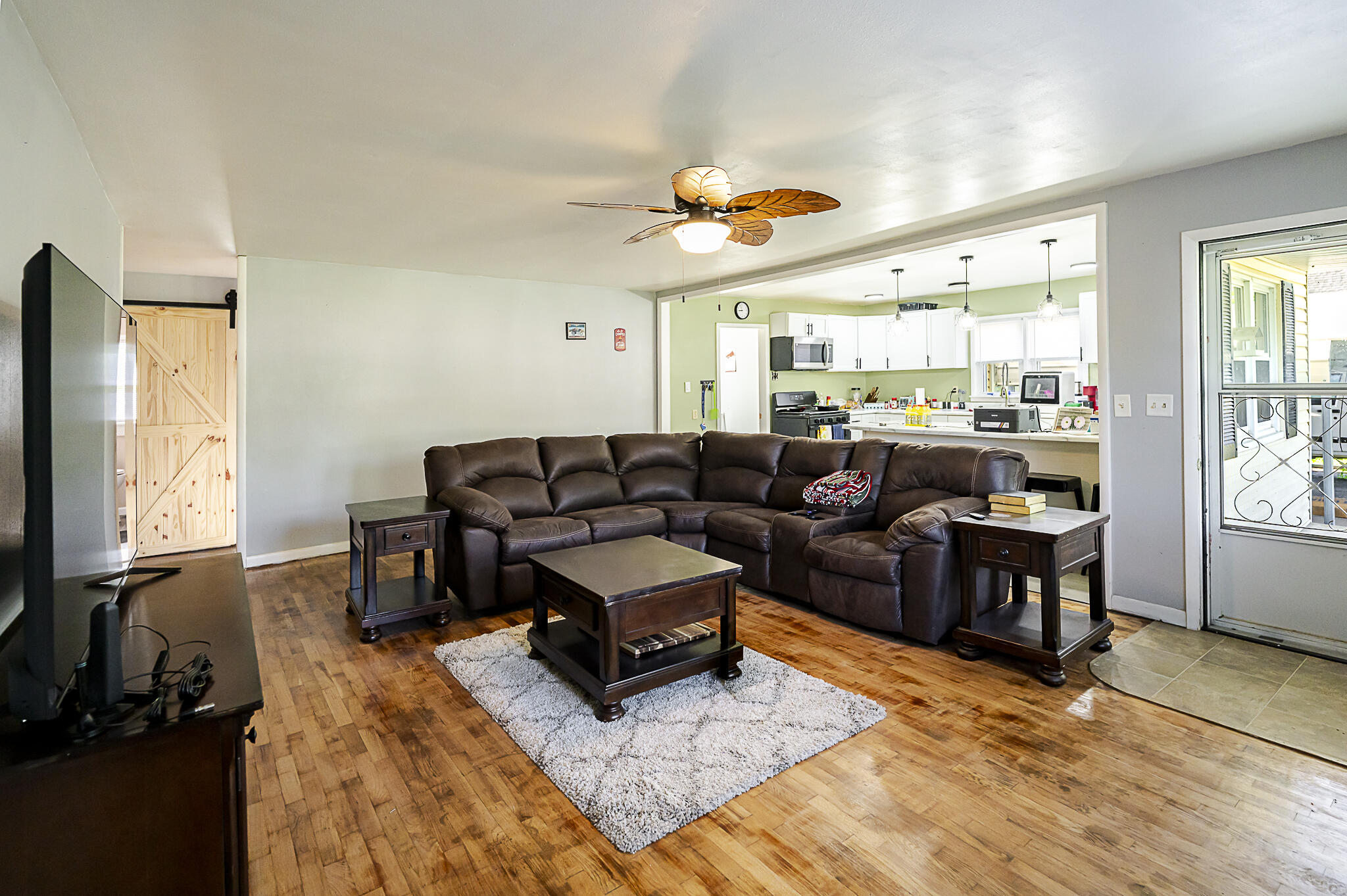 605 4th Street Property Photo 5
