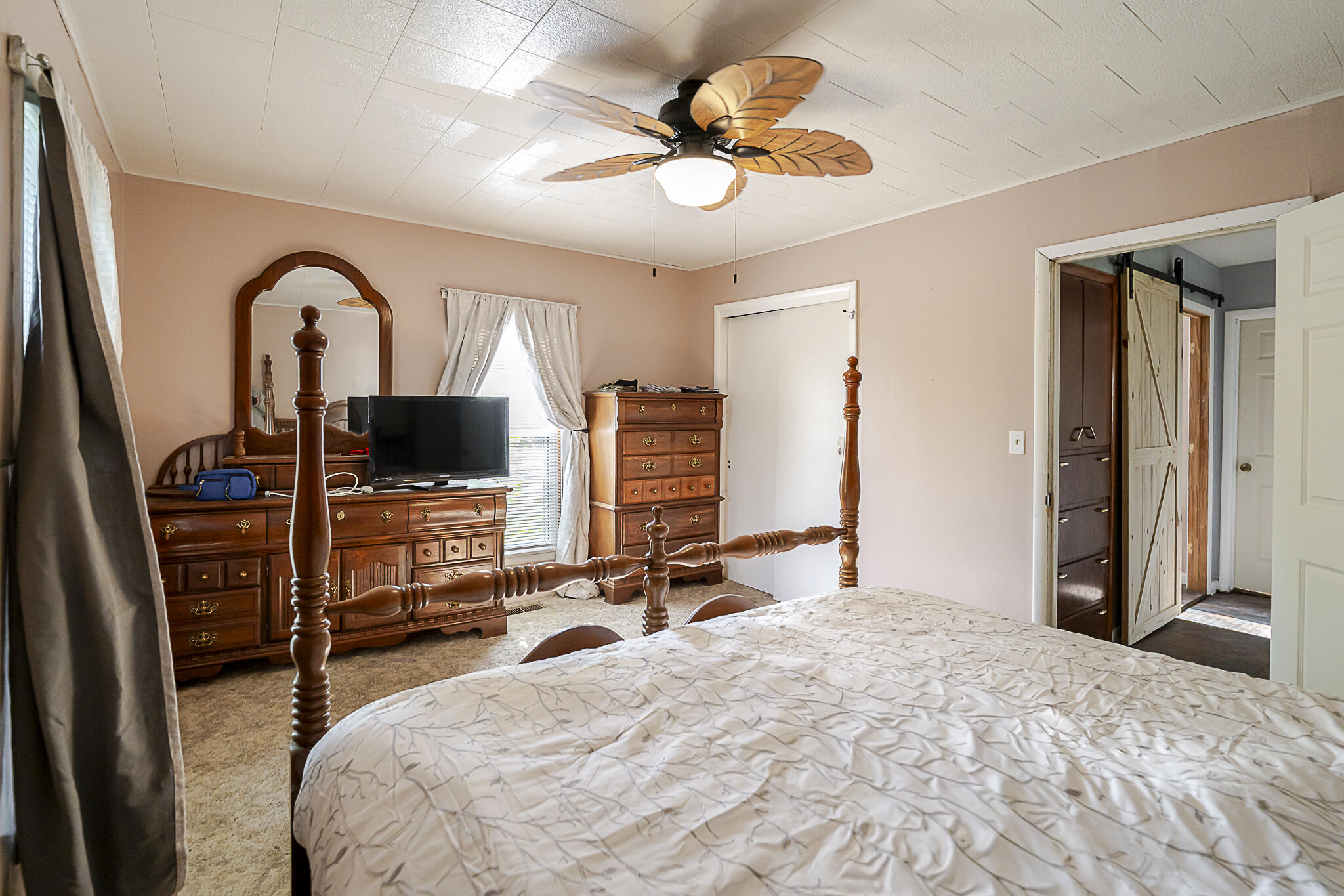 605 4th Street Property Photo 11