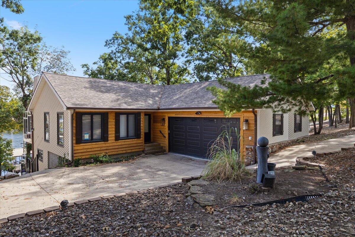 1125 Anemone Road Property Photo 1