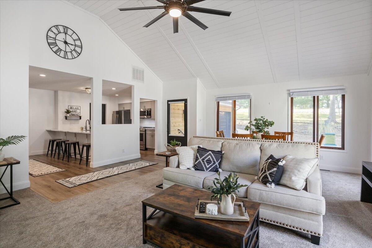 1125 Anemone Road Property Photo 6