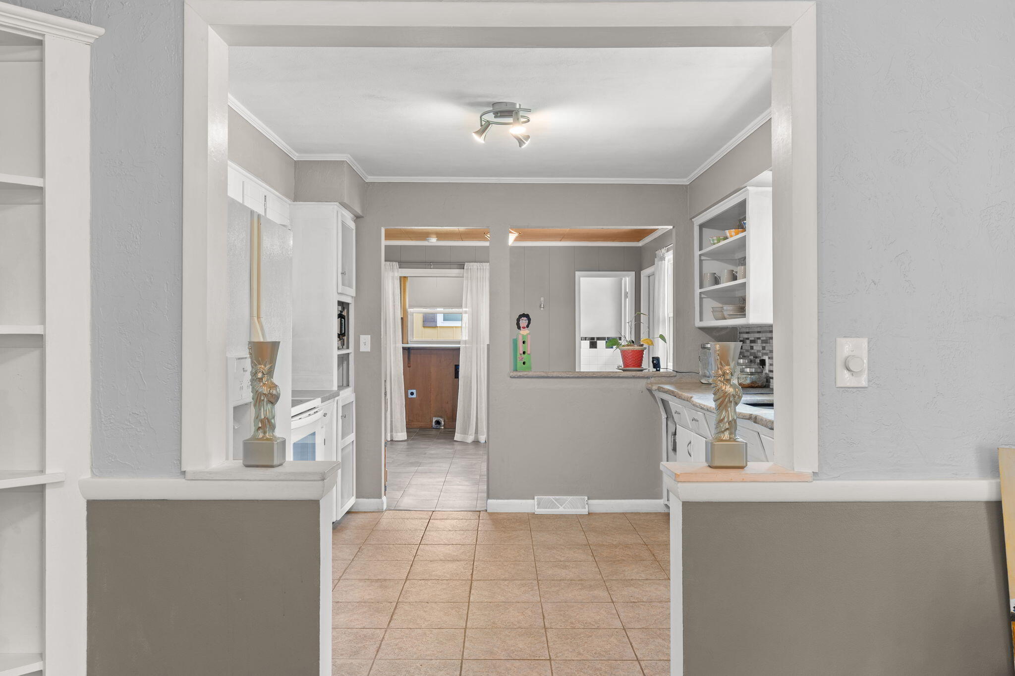 1904 South Valleyroad Avenue Property Photo 13