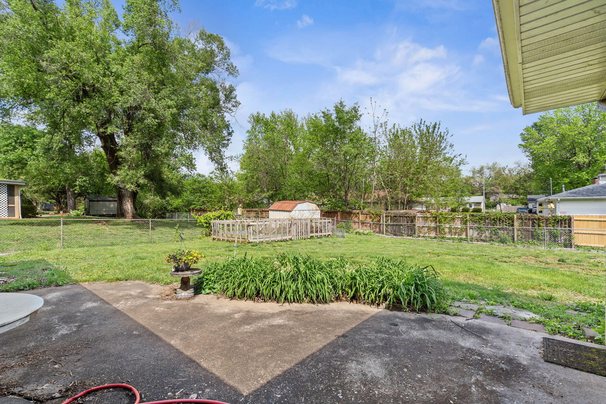 1904 South Valleyroad Avenue Property Photo 34