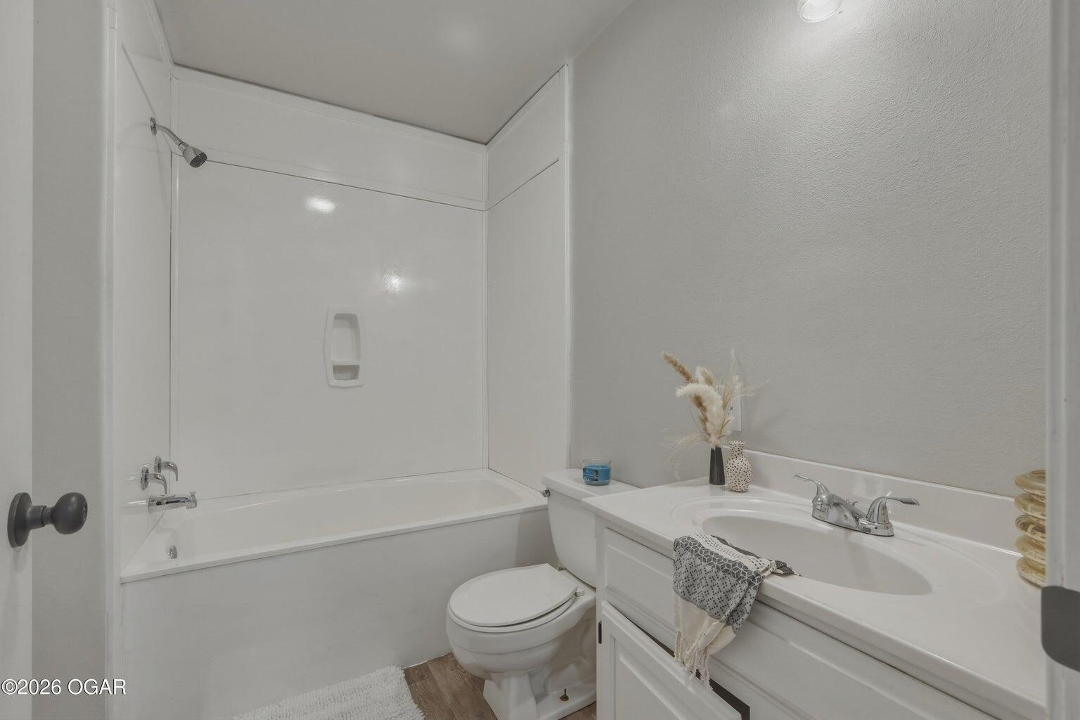 18576 Hereford Road Property Photo 44