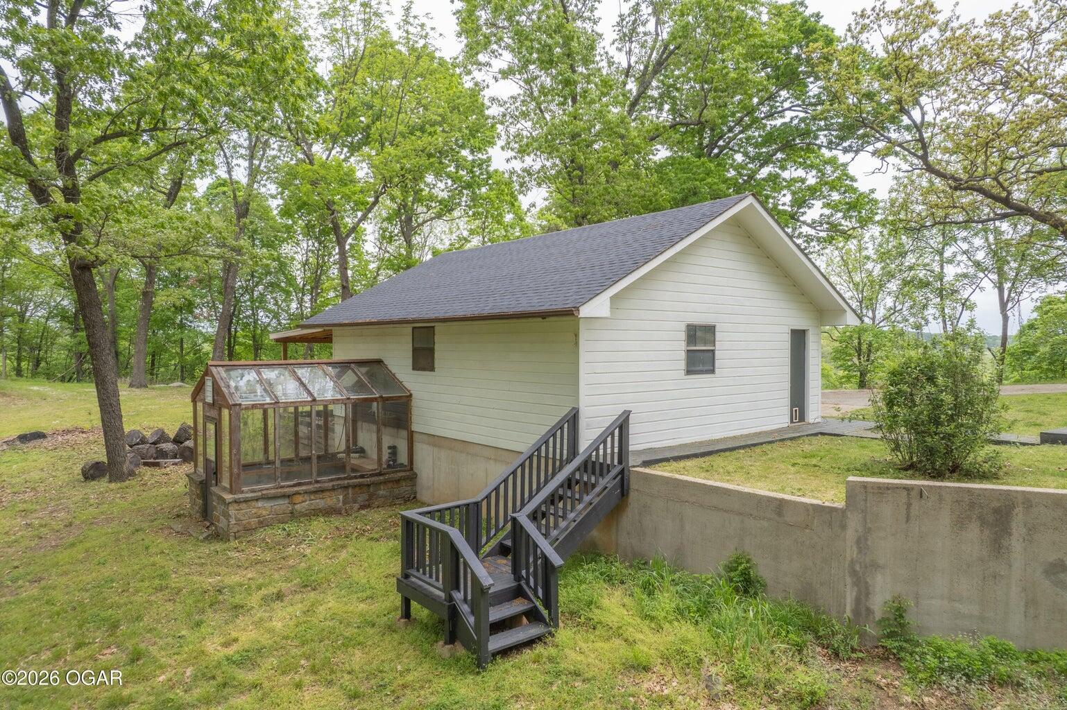 18576 Hereford Road Property Photo 55