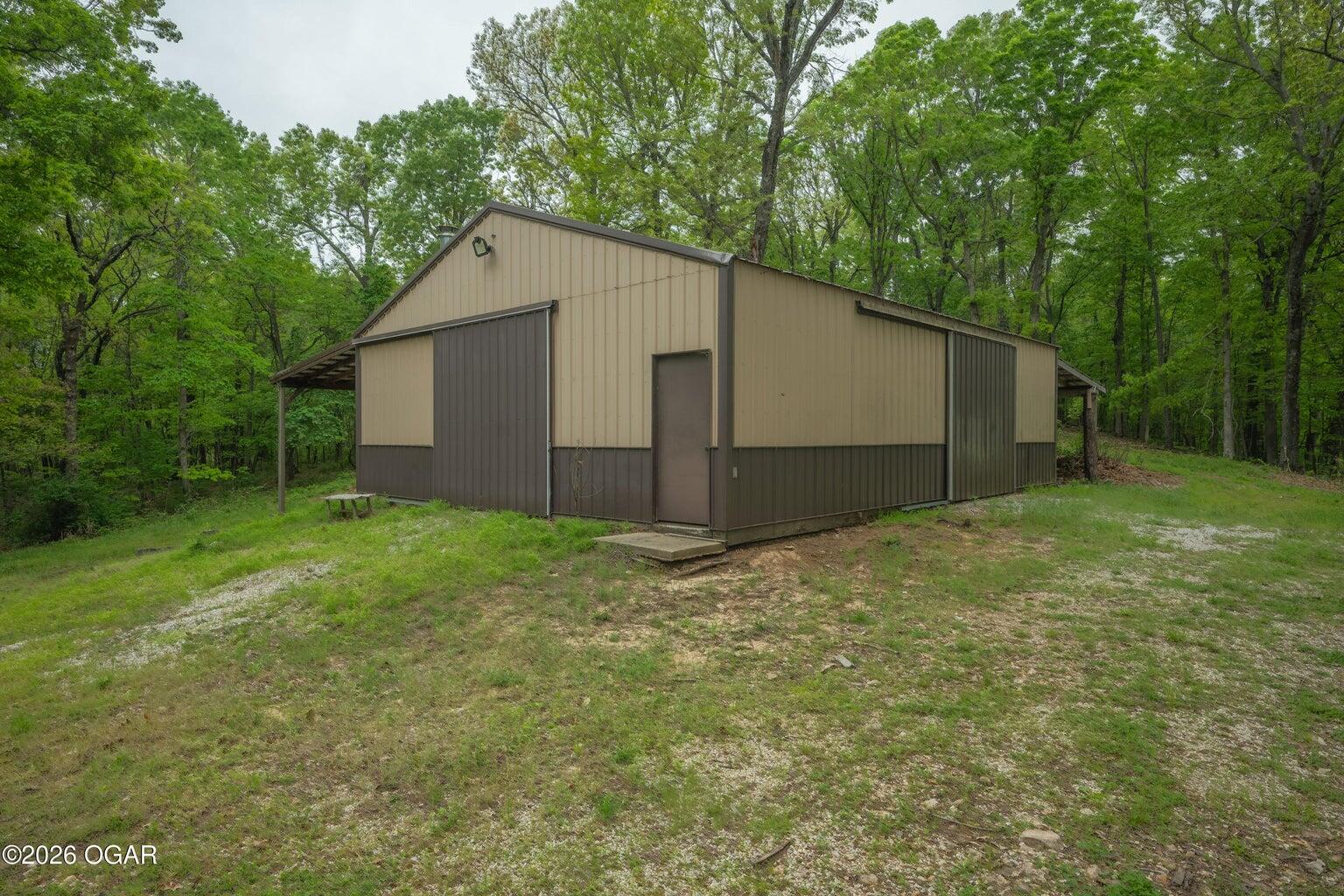 18576 Hereford Road Property Photo 68