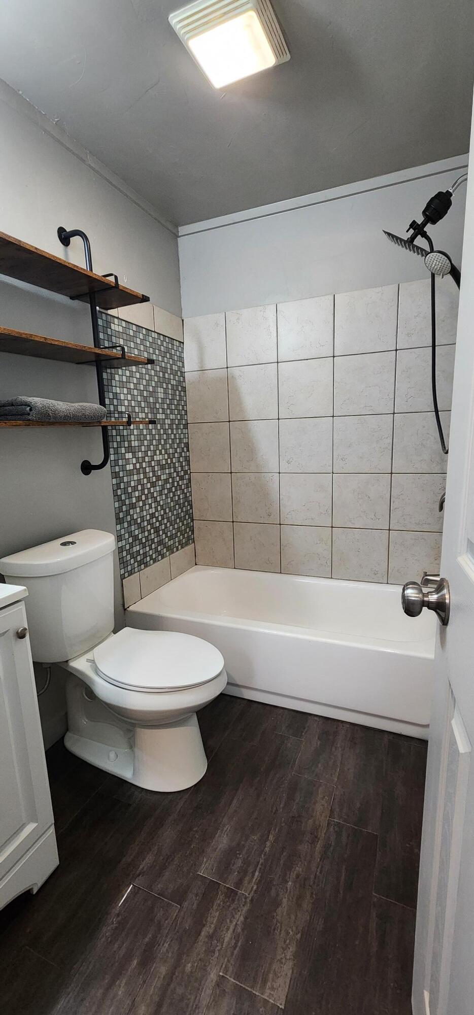 104 Cottage Brook Circle Property Photo 12