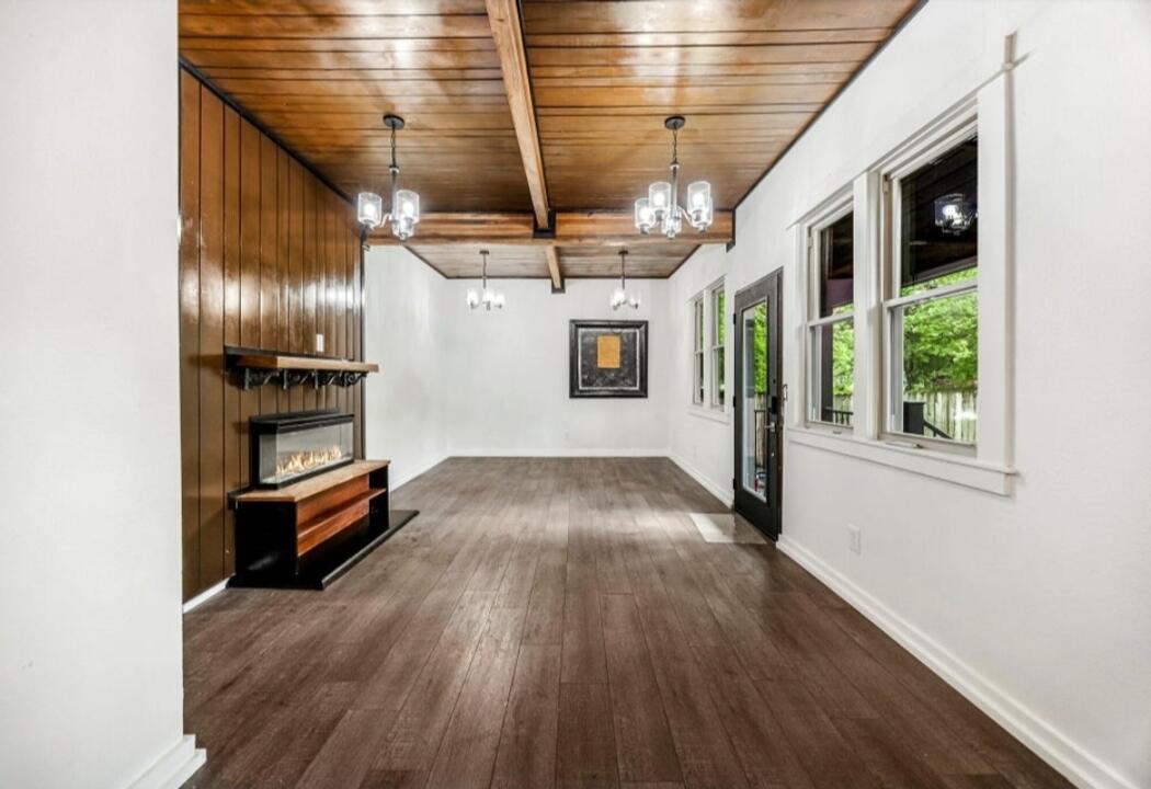 189 Walnut Street Property Photo 5
