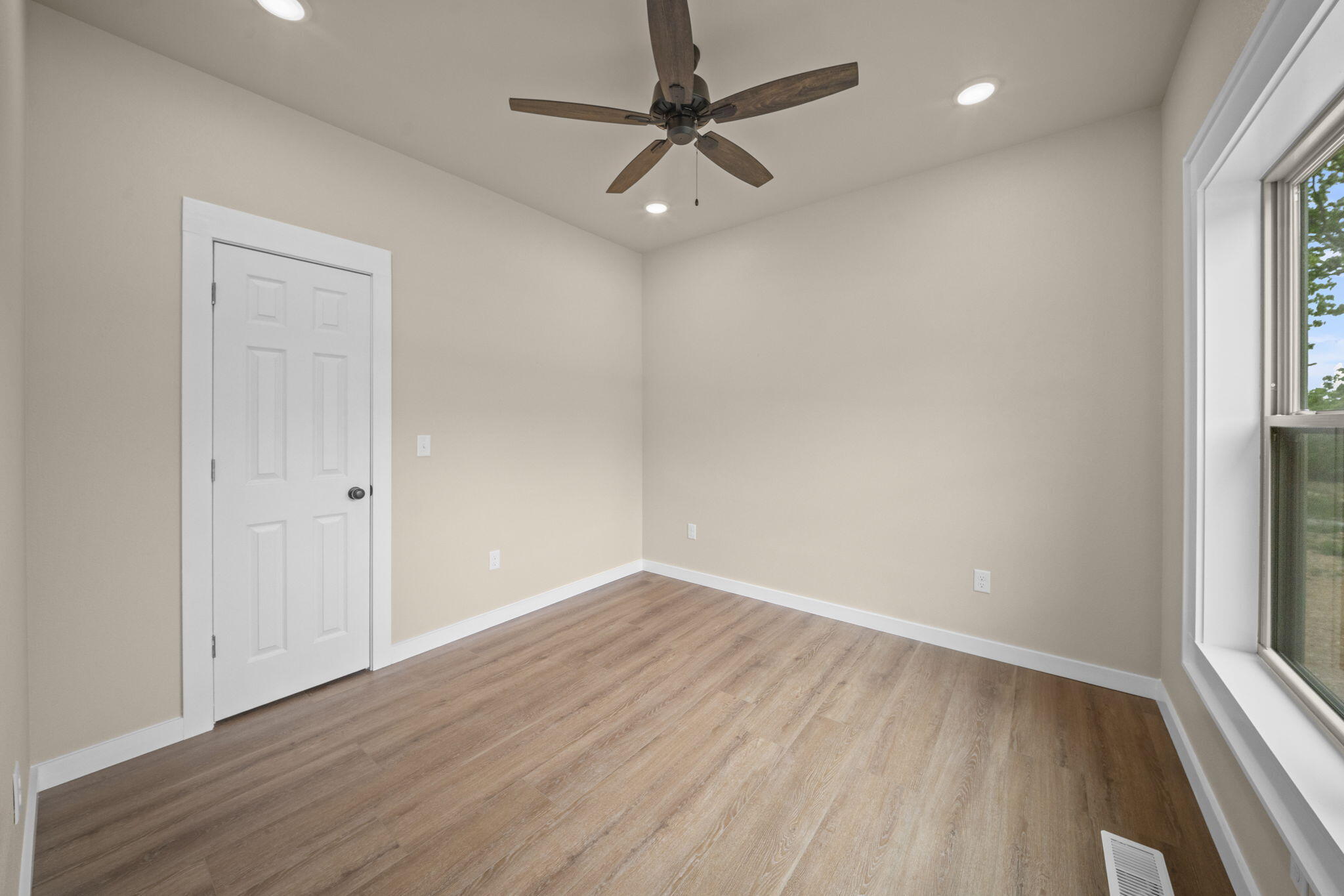 834 Oriole Lane Property Photo 17