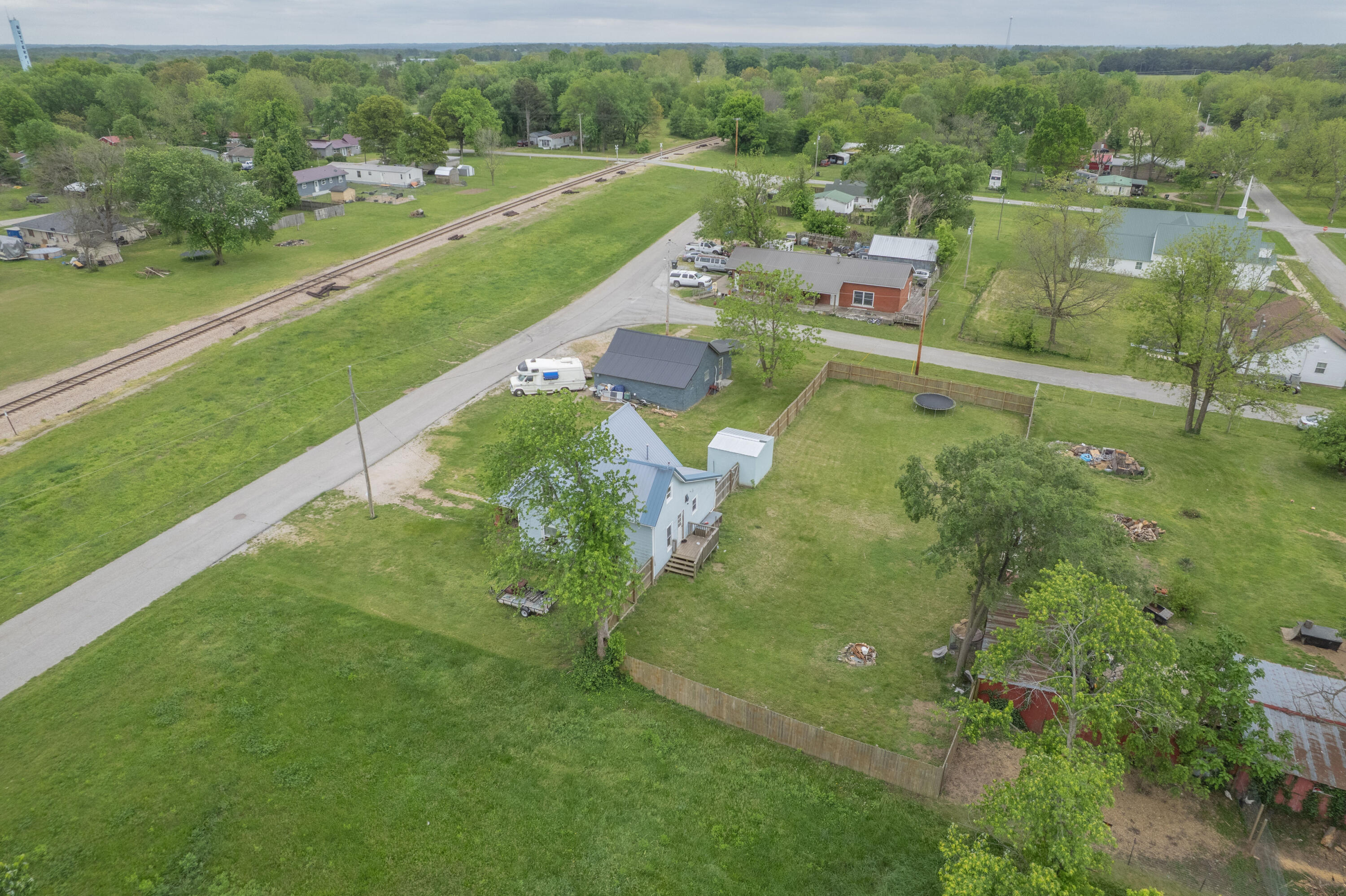 10604 North Front Street Property Photo 5