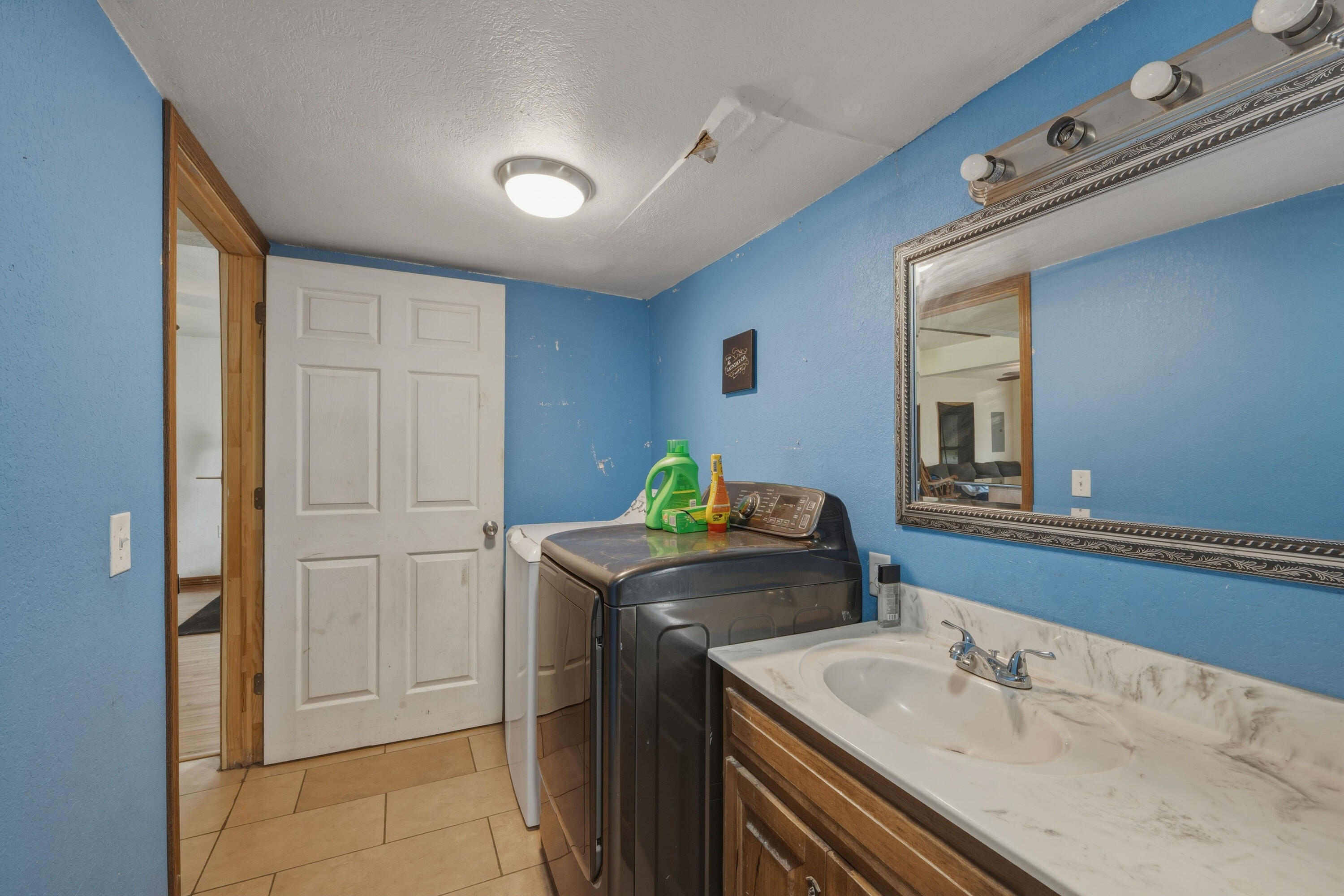 10604 North Front Street Property Photo 18
