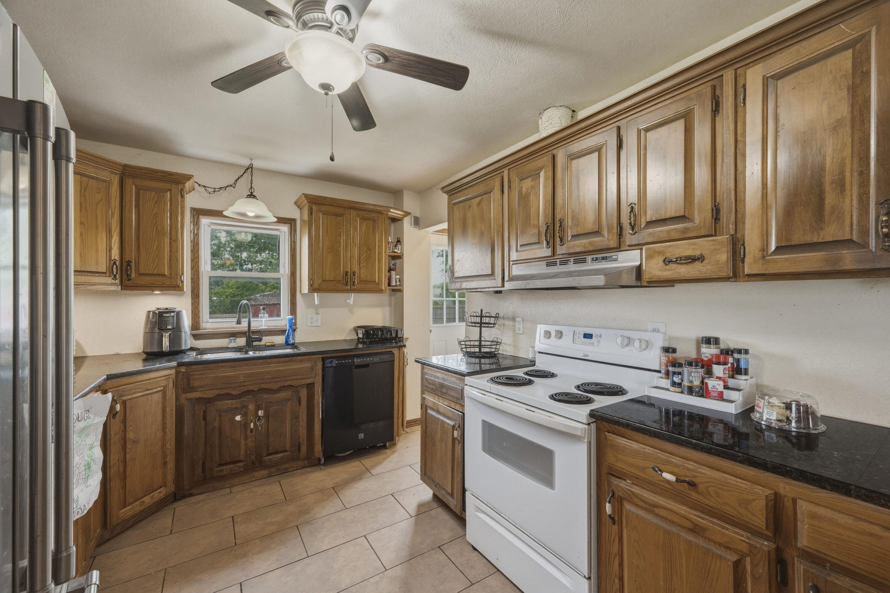 10604 North Front Street Property Photo 19