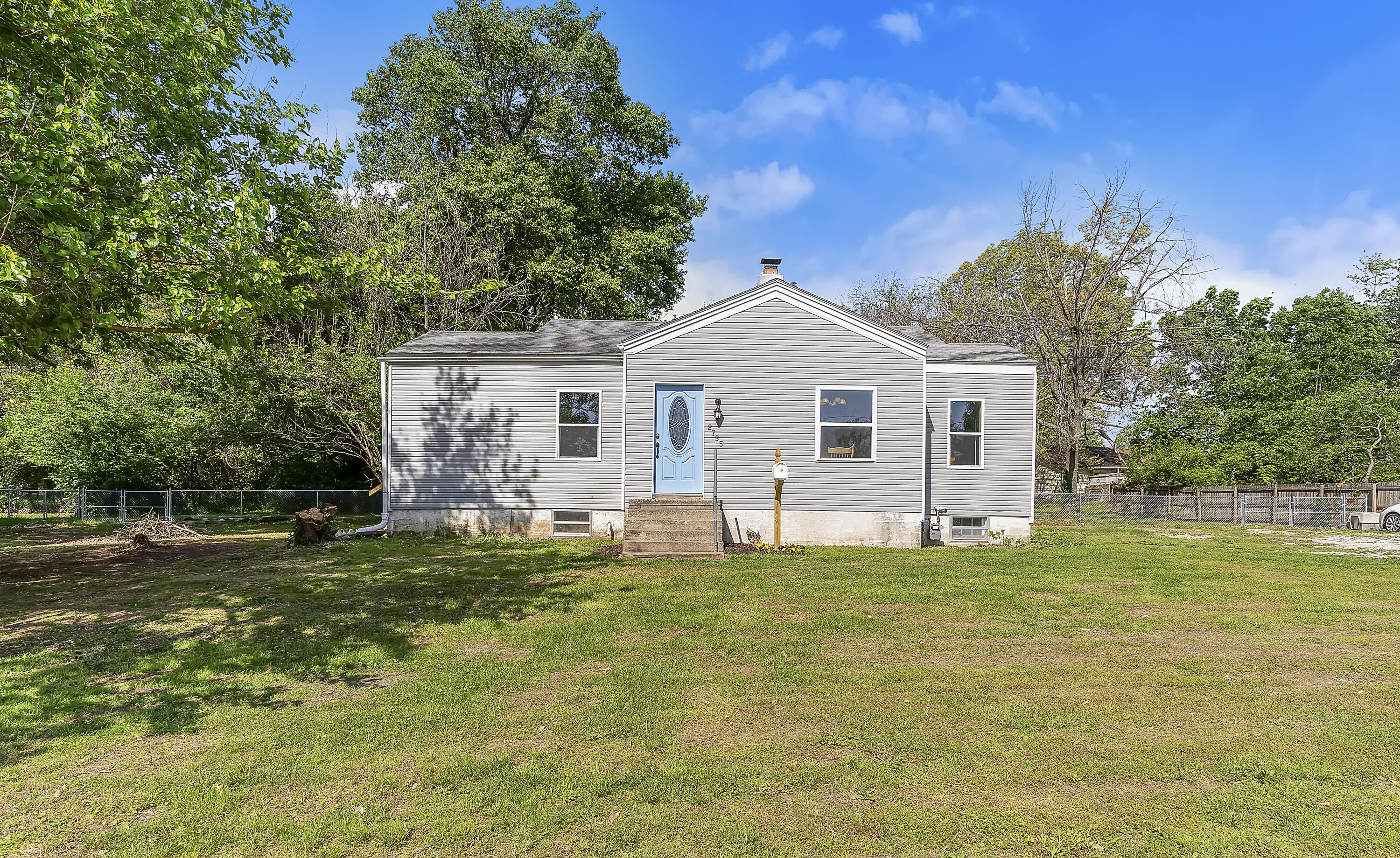 2755 North Campbell Avenue Property Photo 1