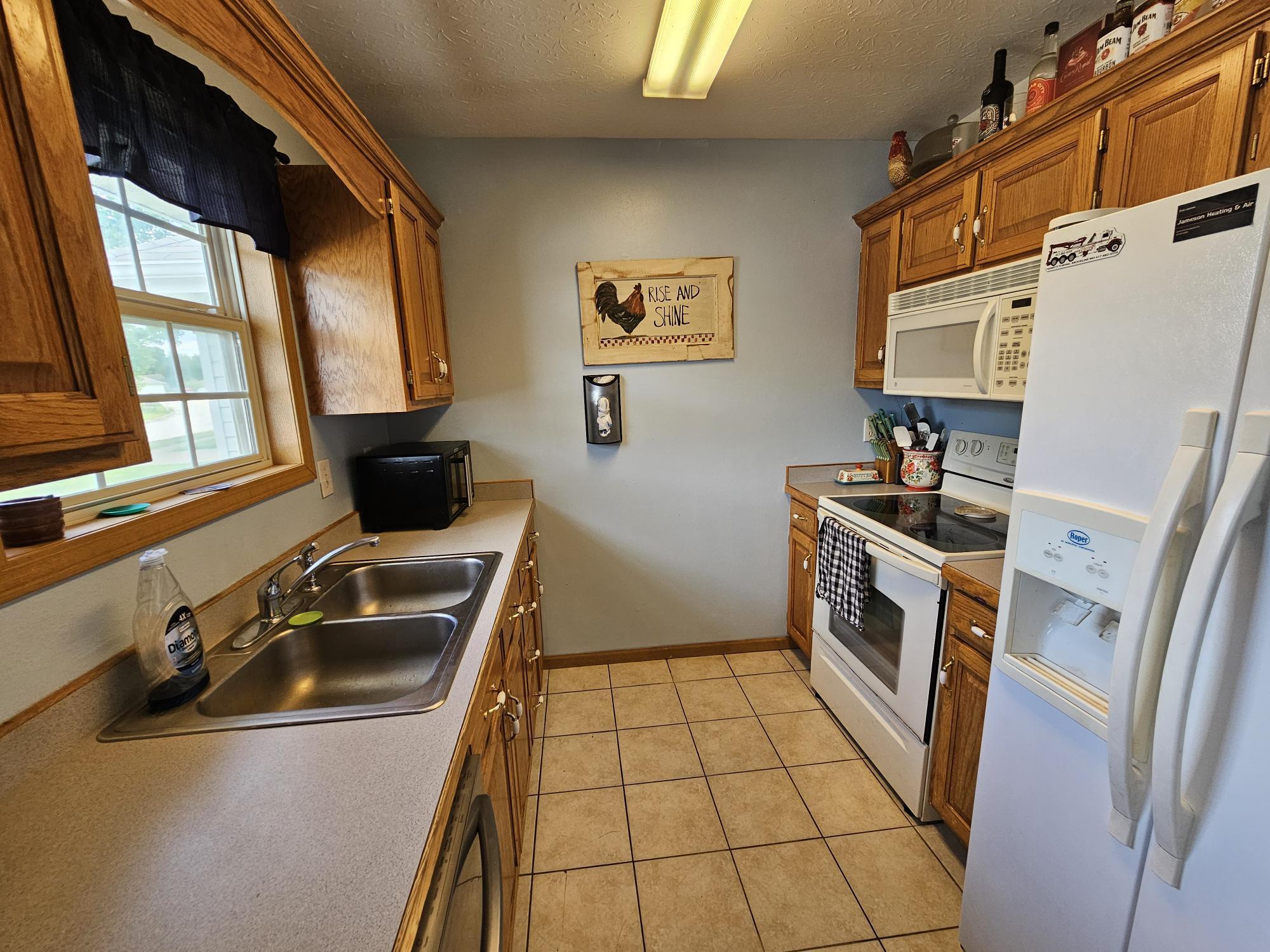 211 Arrowhead Road Property Photo 8