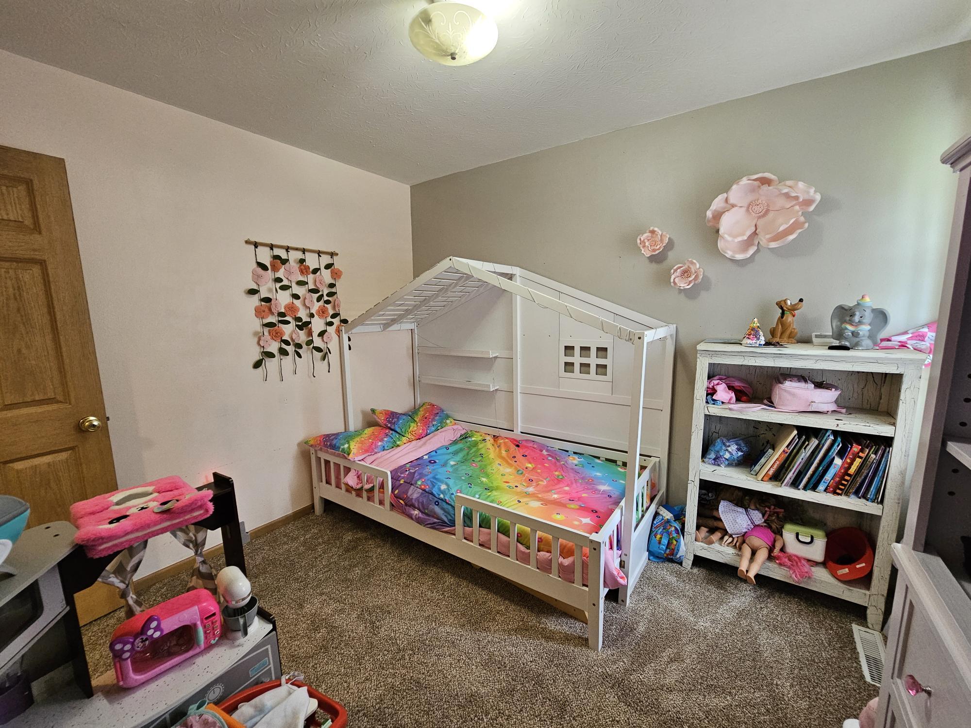 211 Arrowhead Road Property Photo 18